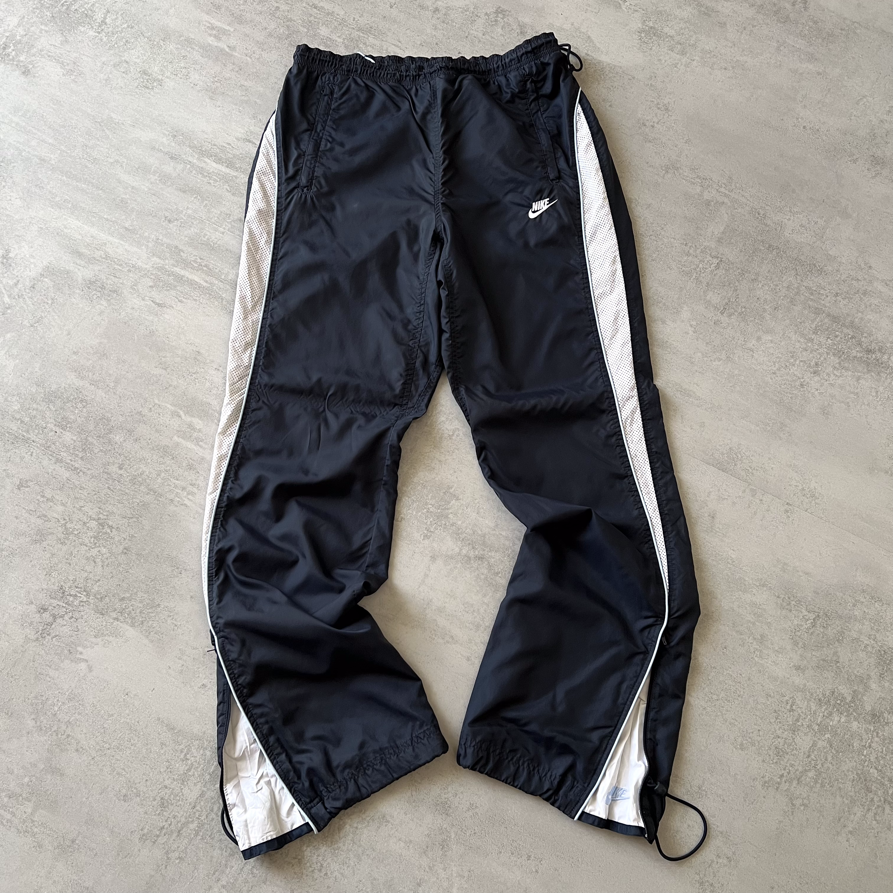 Nike RARE 2000s double swoosh trackpants (M)