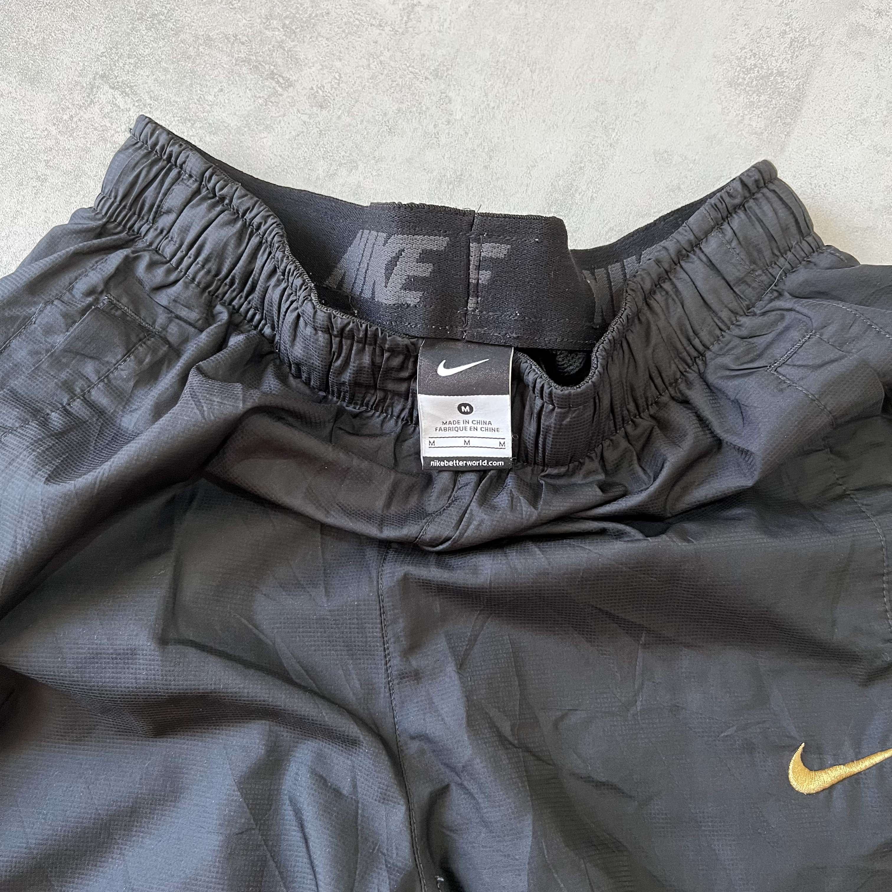 Nike 2000s trackpants (M)
