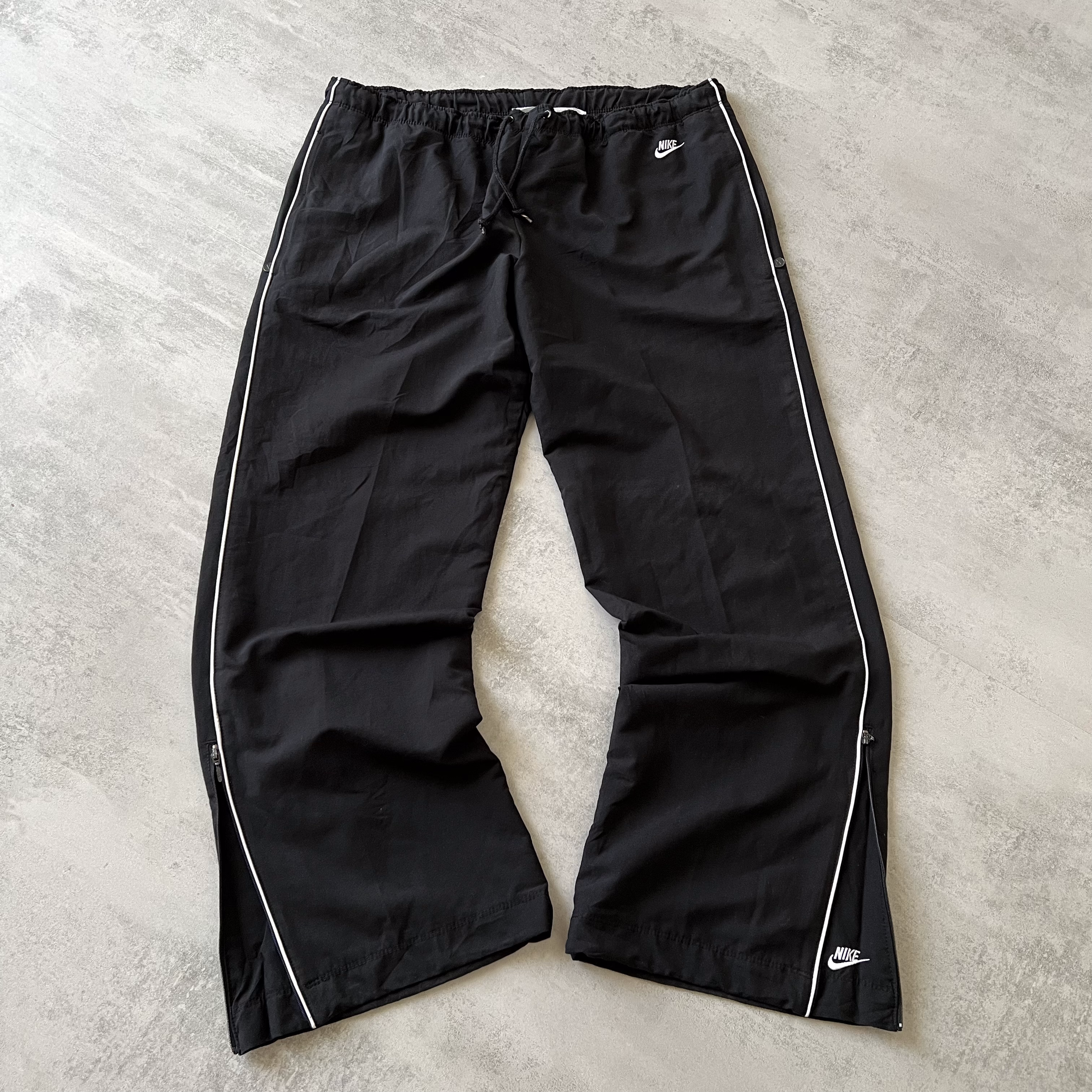 Nike 2000s double swoosh joggers (L)