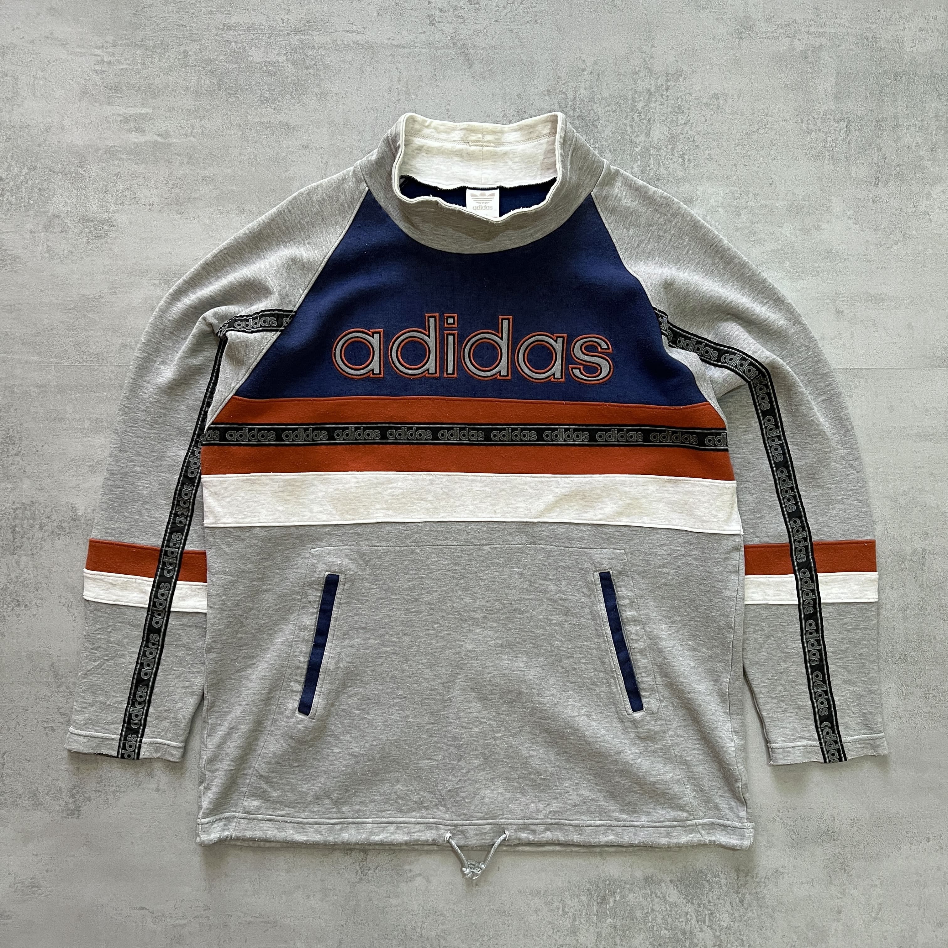 Adidas RARE 1990s heavyweight embroidered sweatshirt (XL)