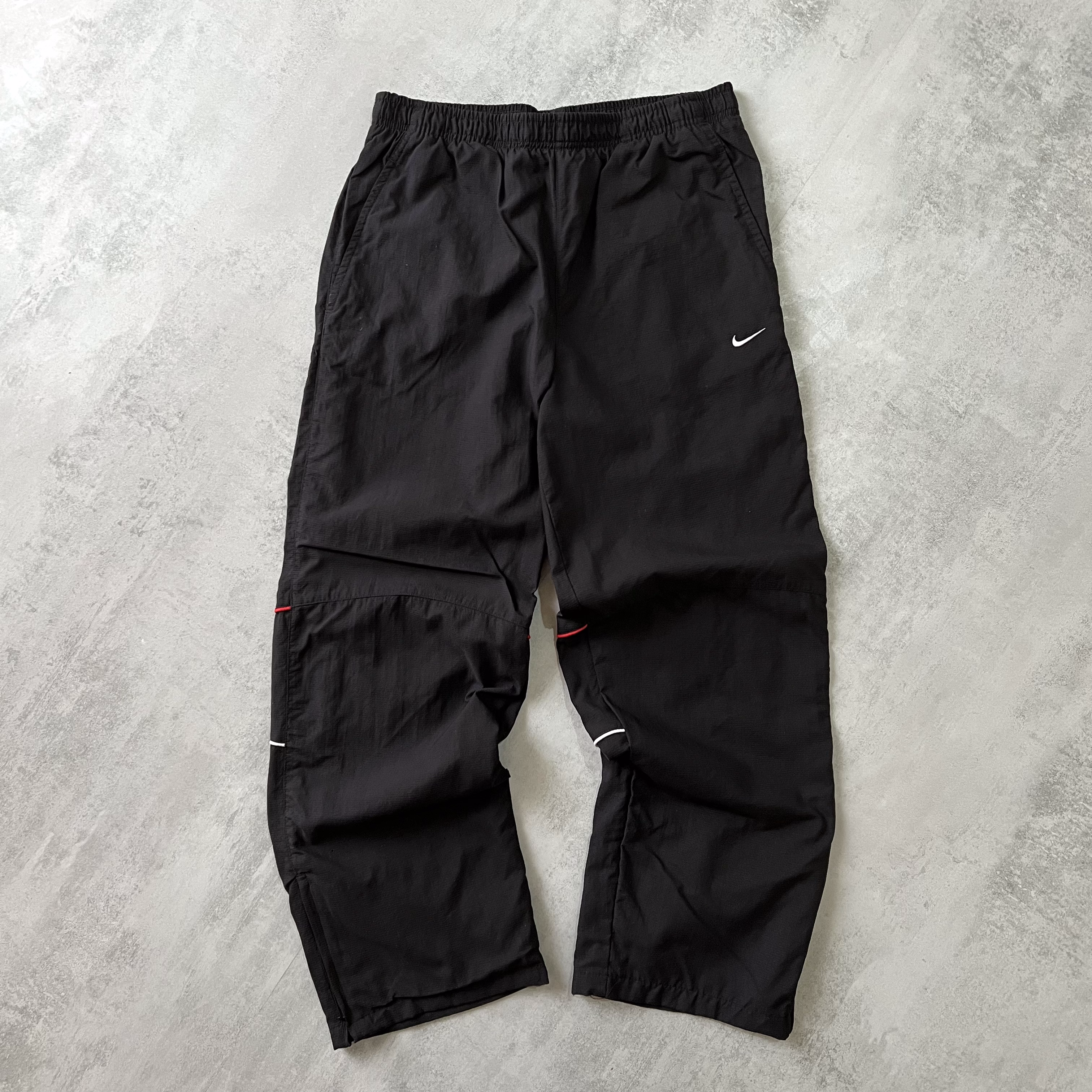 Nike 2000s trackpants (L)