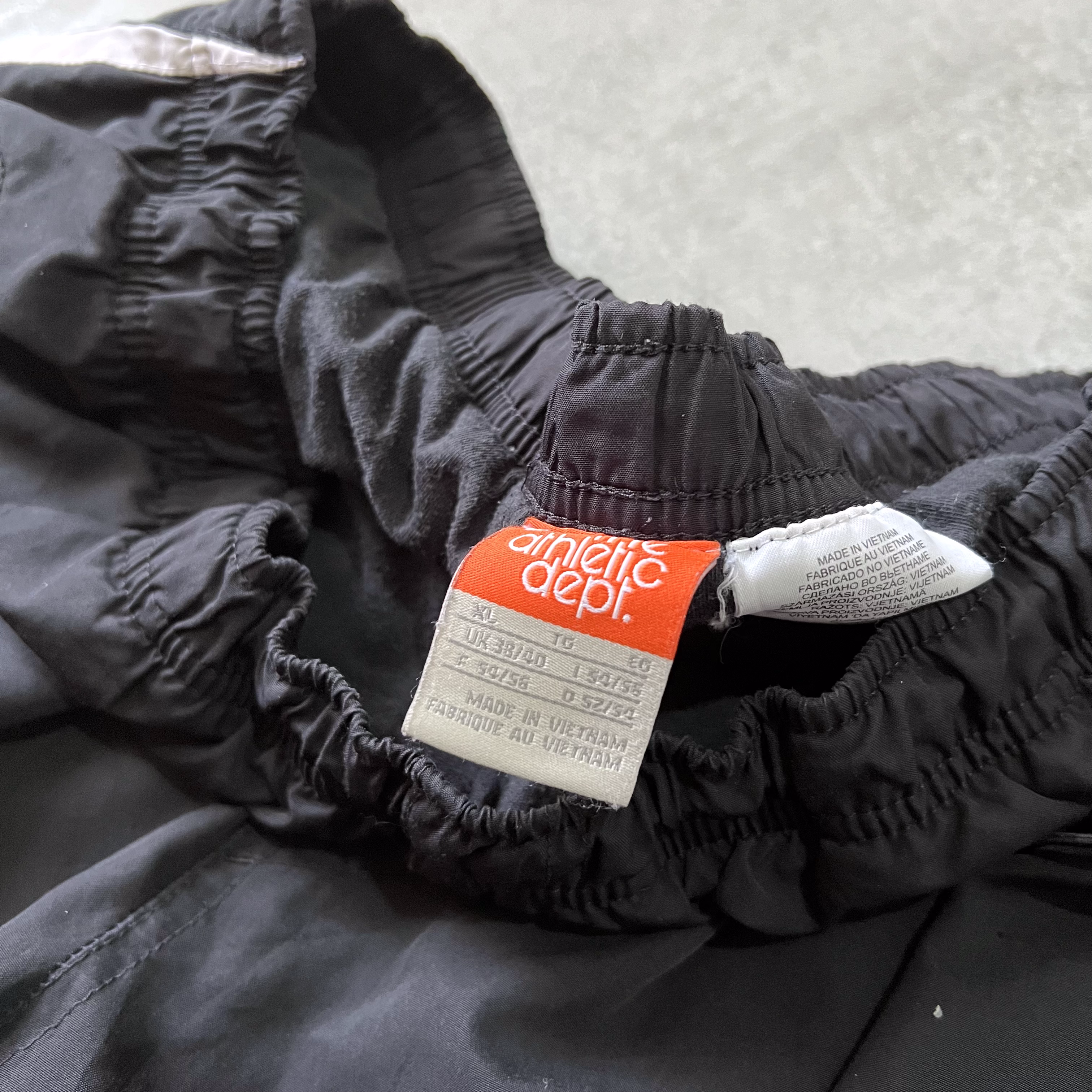 Nike 2000s trackpants (XL)