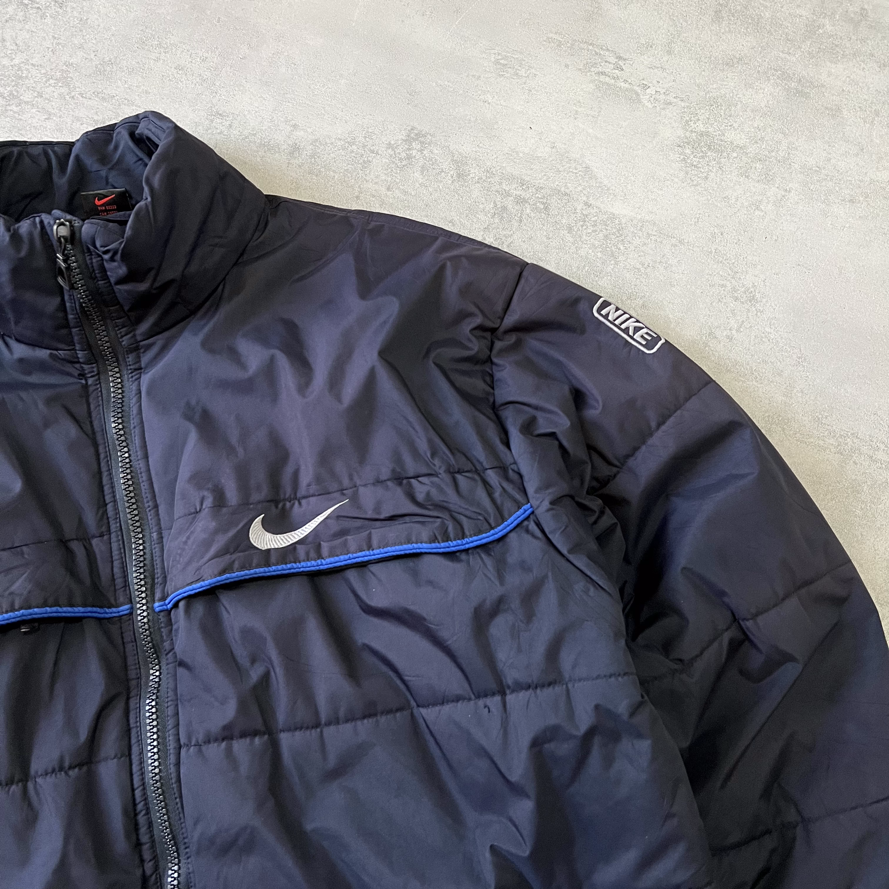 Nike 2000s puffer jacket (XL)