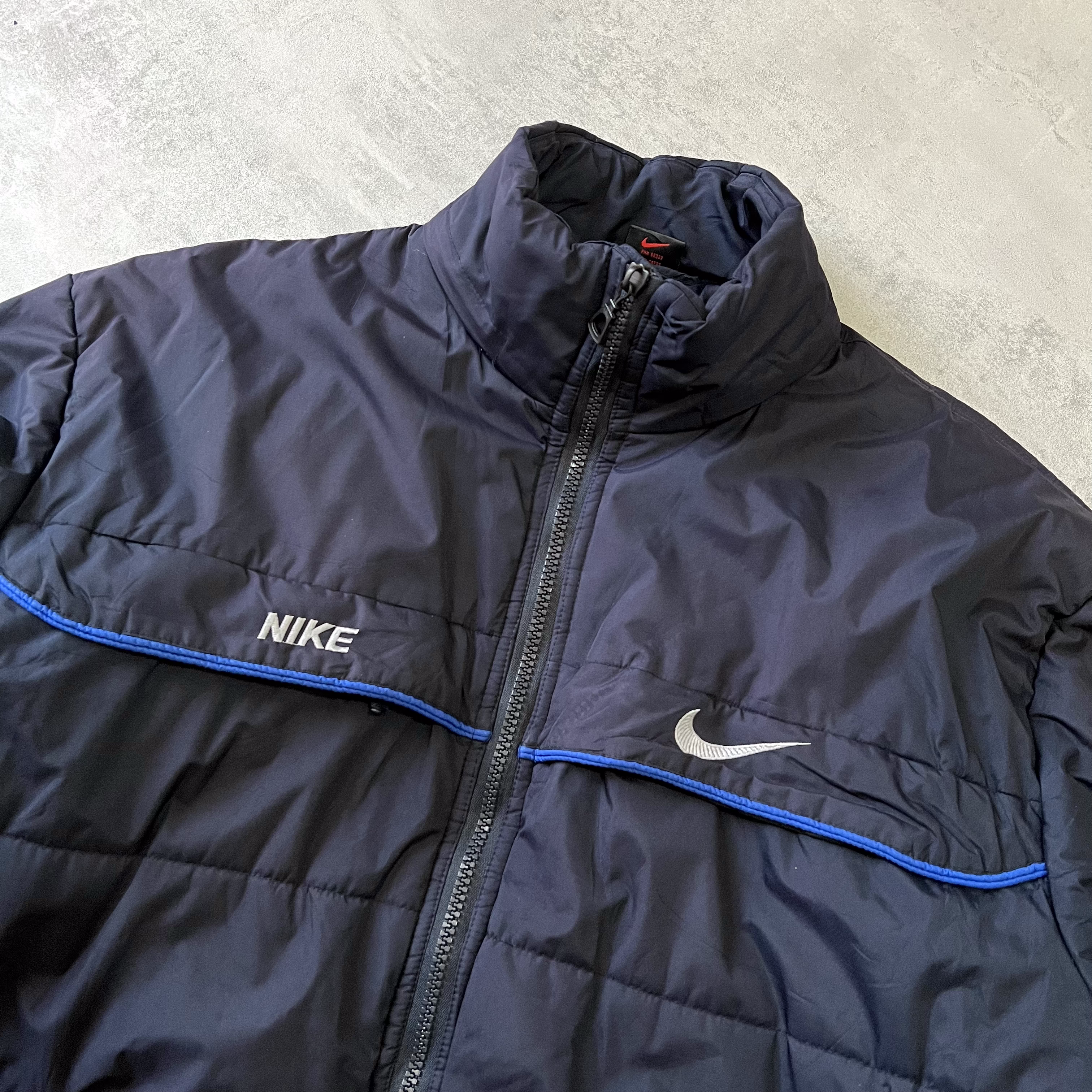 Nike 2000s puffer jacket (XL)