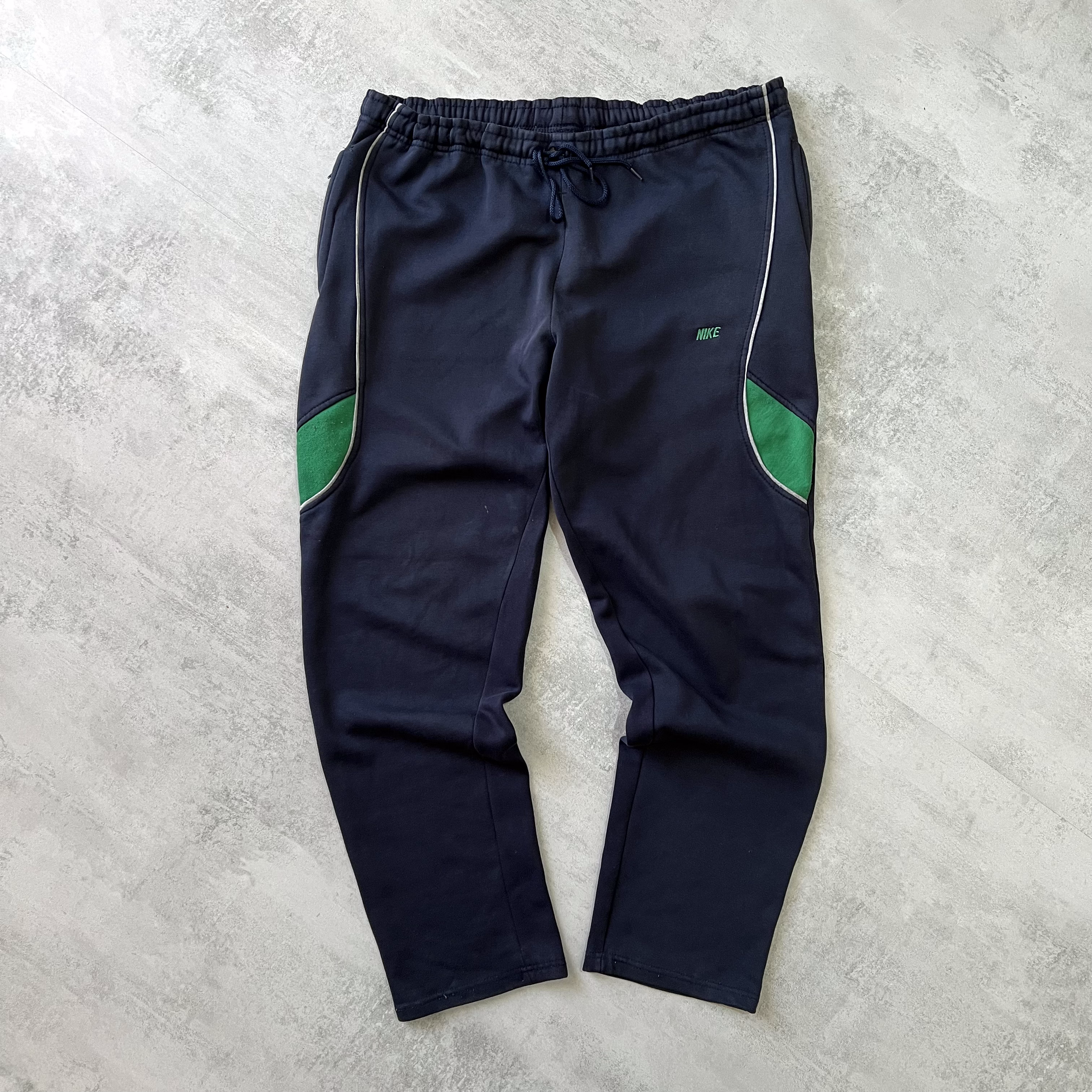 Nike 2000s tracksuit (L)