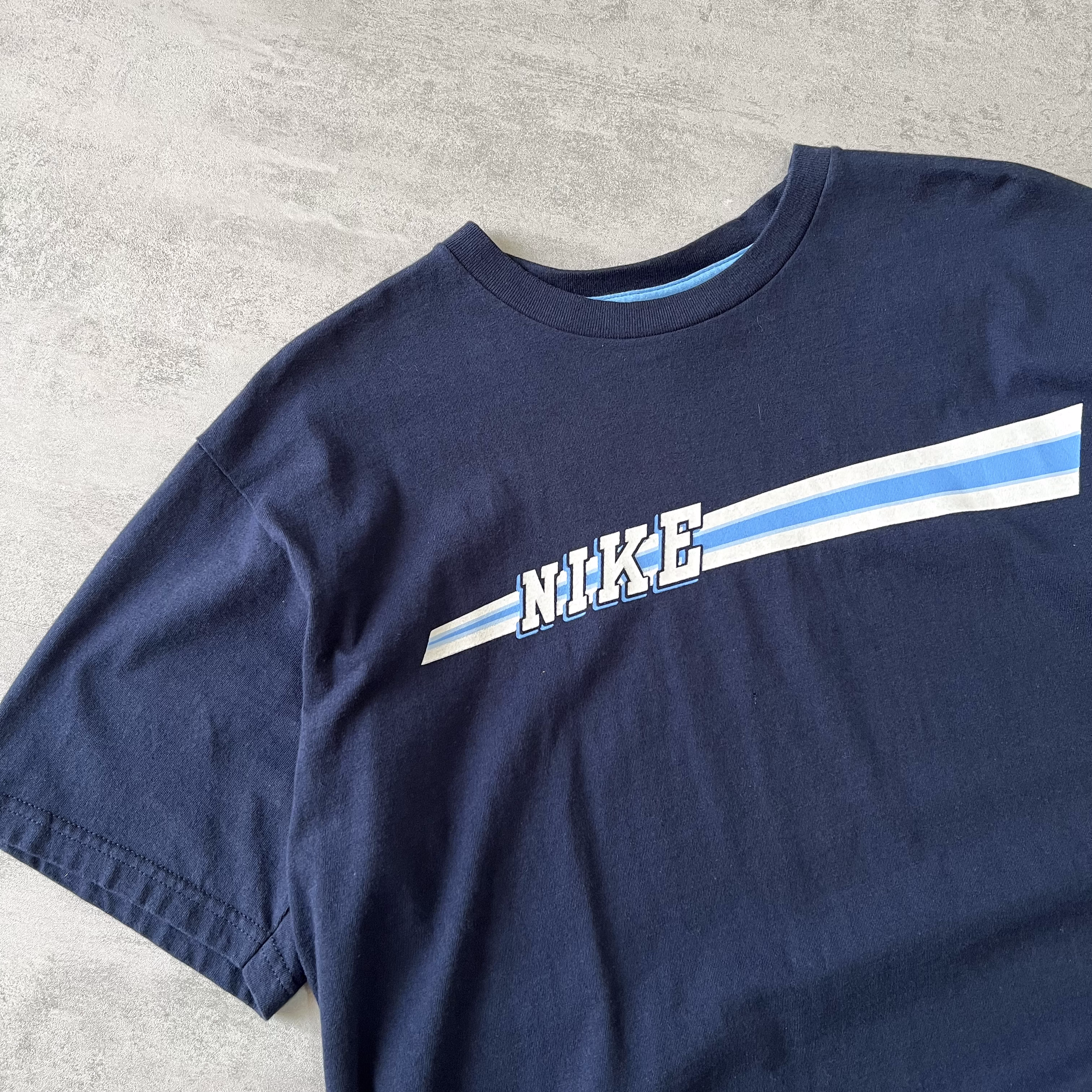 Nike RARE 2000s t-shirt (L)