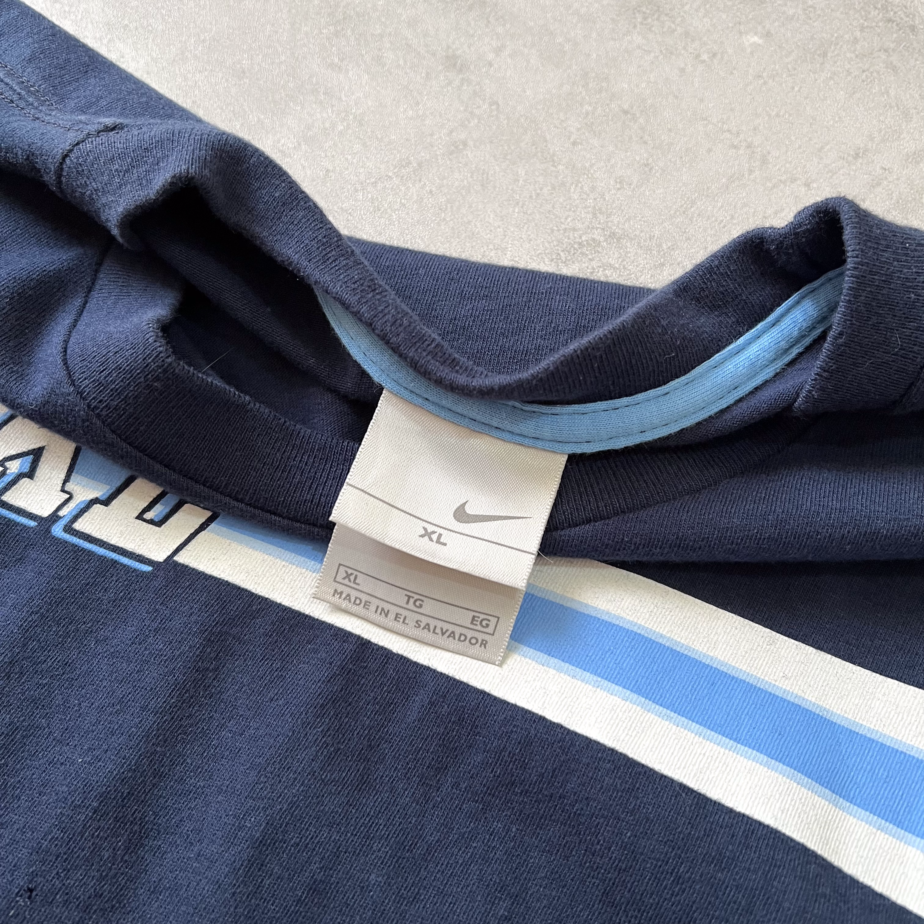 Nike RARE 2000s t-shirt (L)