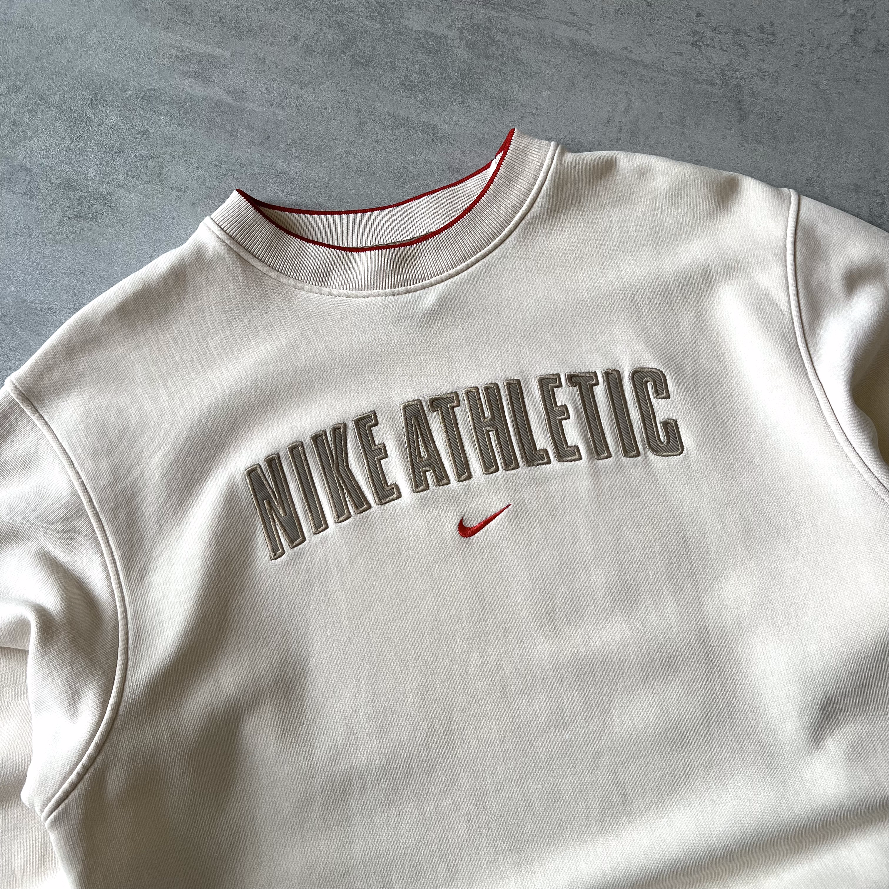 Nike Athletics RARE 2000s crewneck sweatshirt (M)