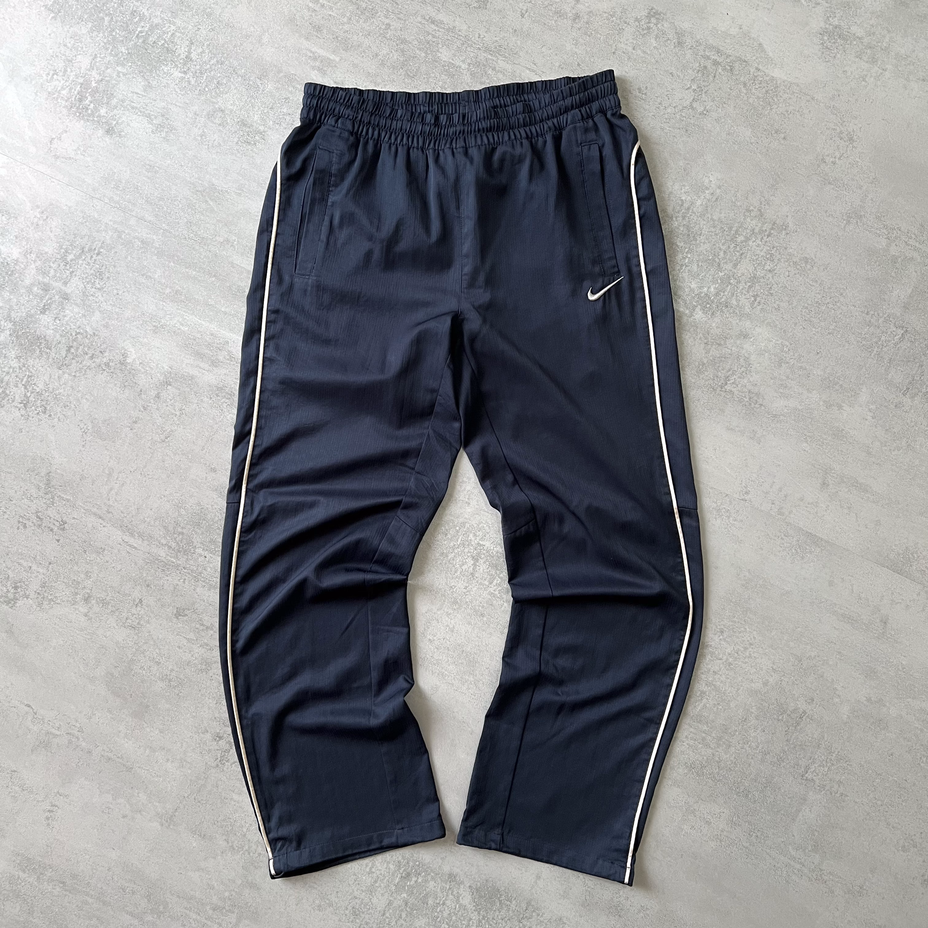 Nike 2000s trackpants (M)