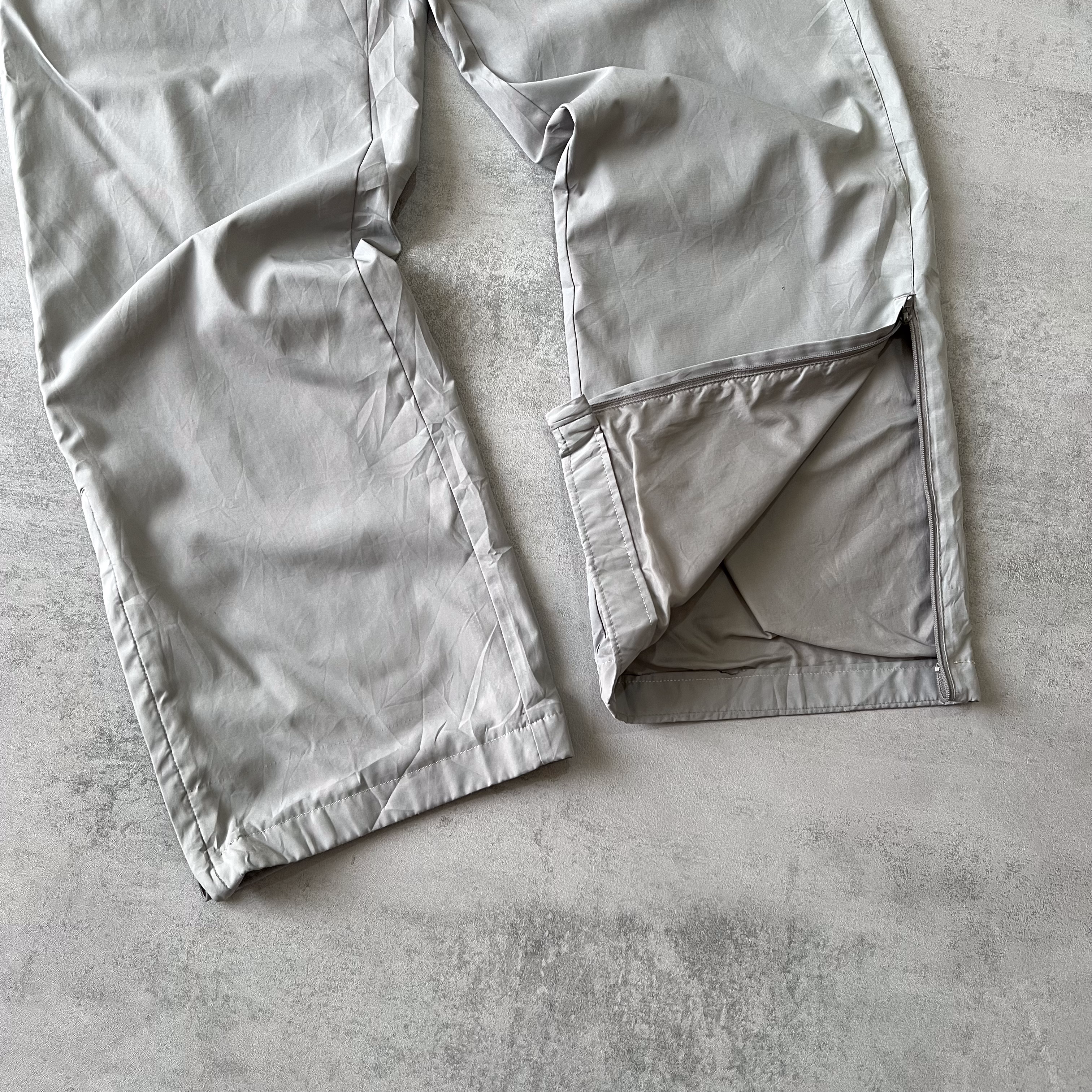Nike 2000S trackpants (M)