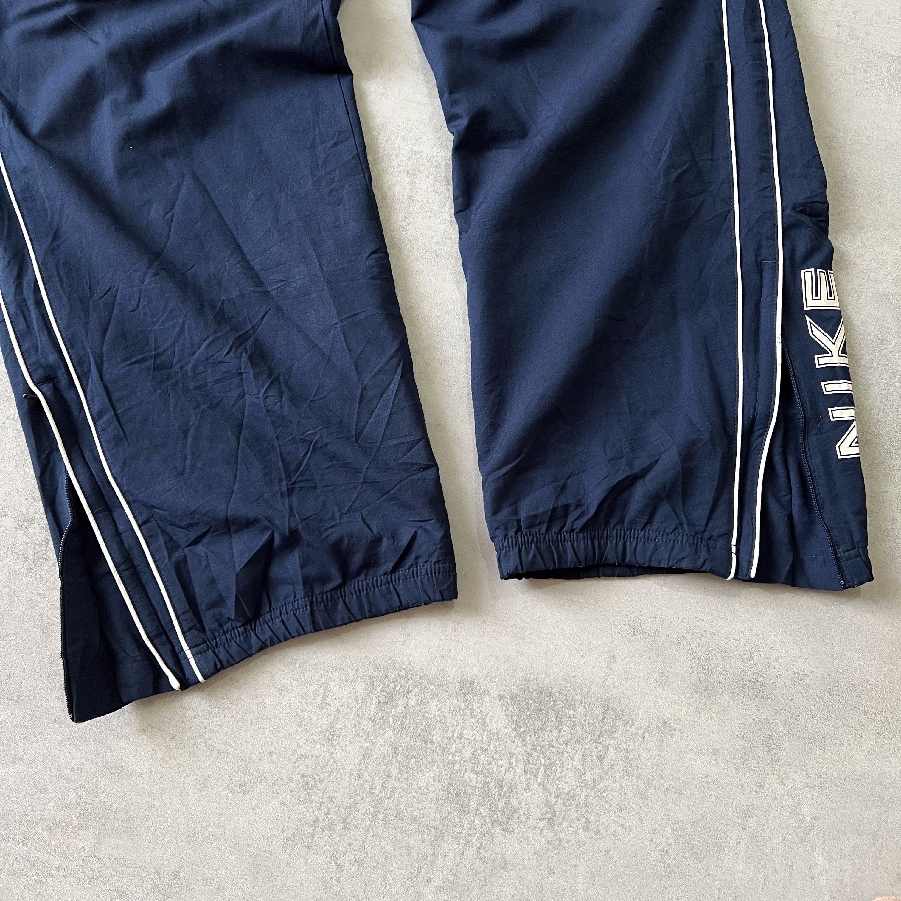 Nike RARE 2000s trackpants (XXL)