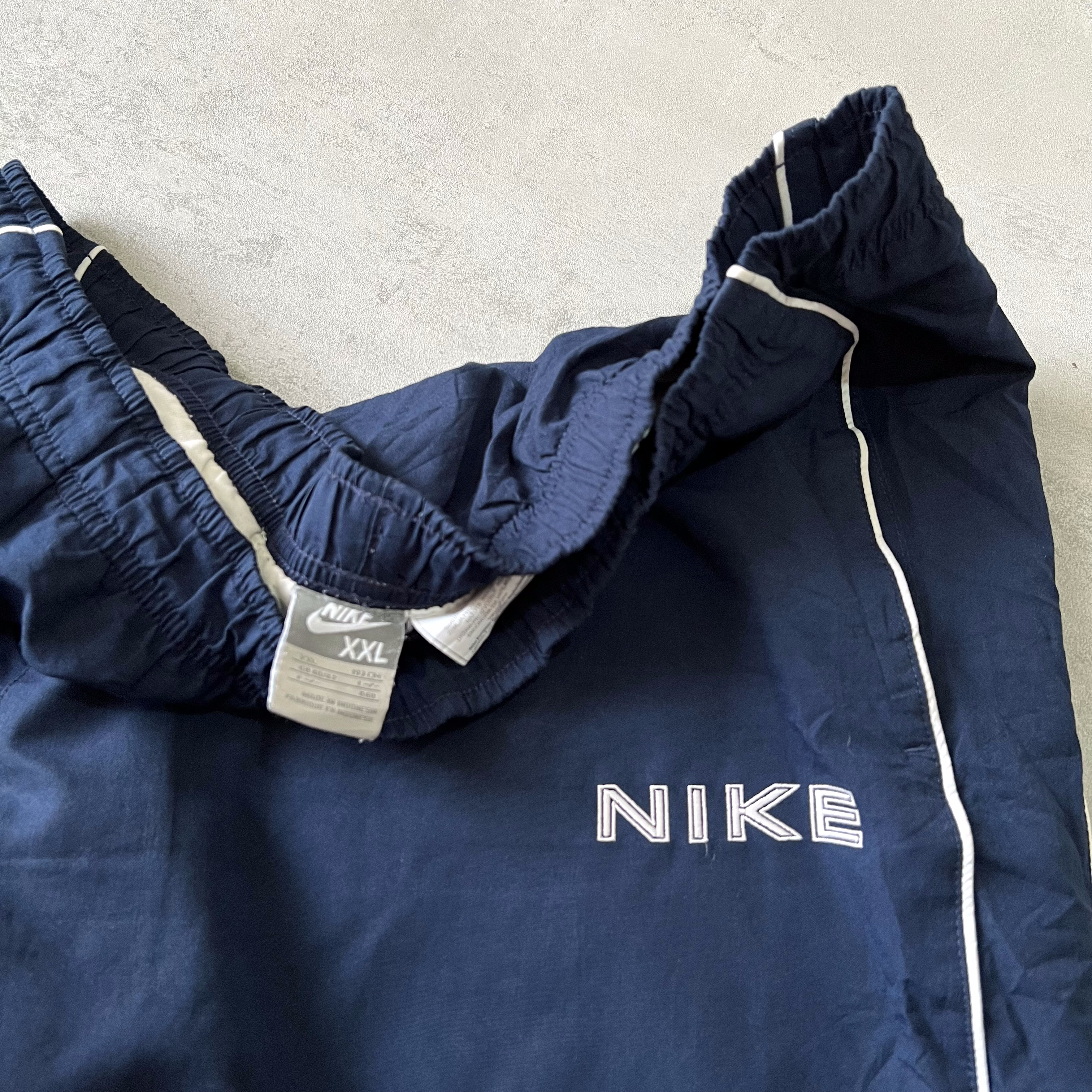 Nike RARE 2000s trackpants (XXL)