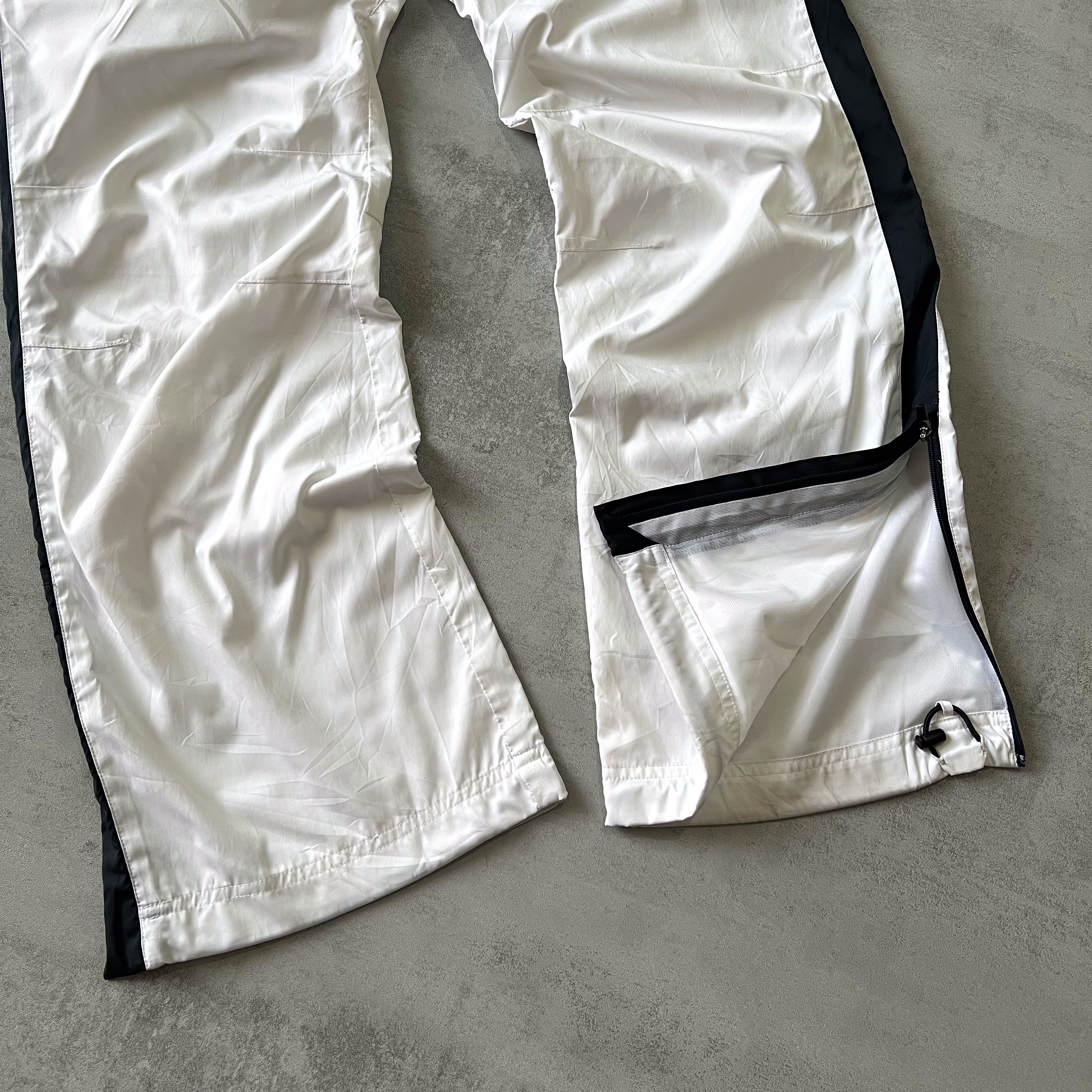 Nike 2000s trackpants (M)