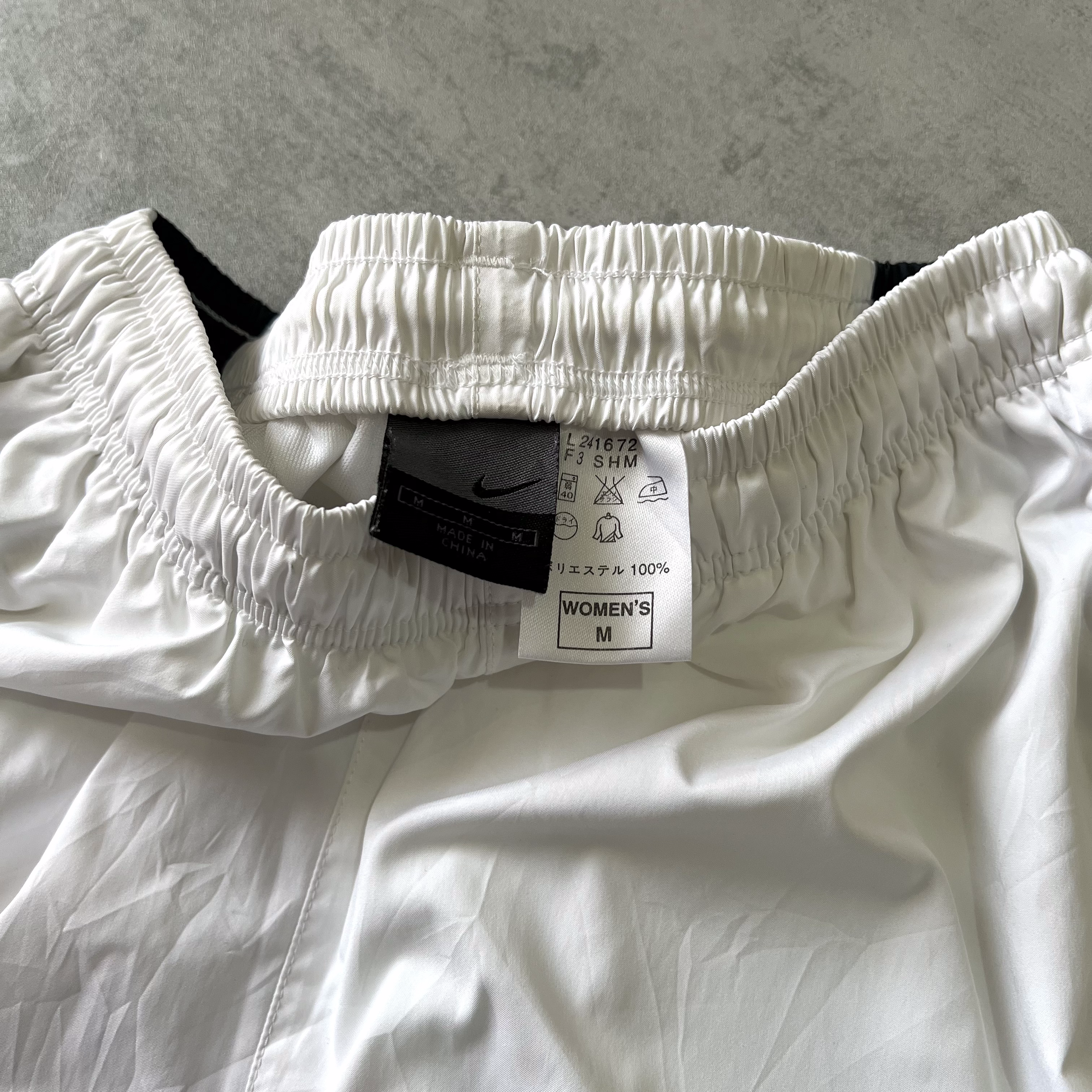 Nike 2000s trackpants (M)