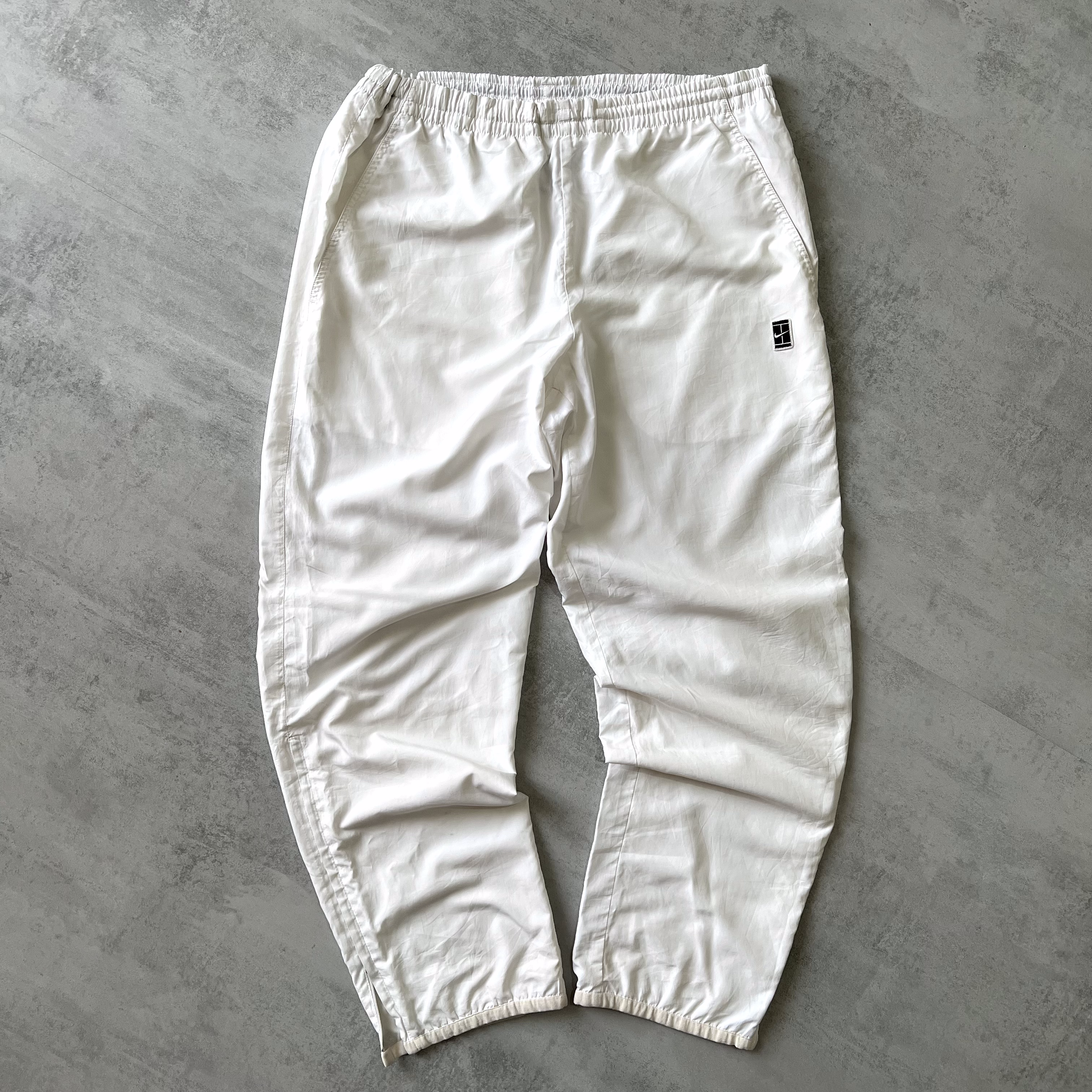 Nike 2000s trackpants (L)