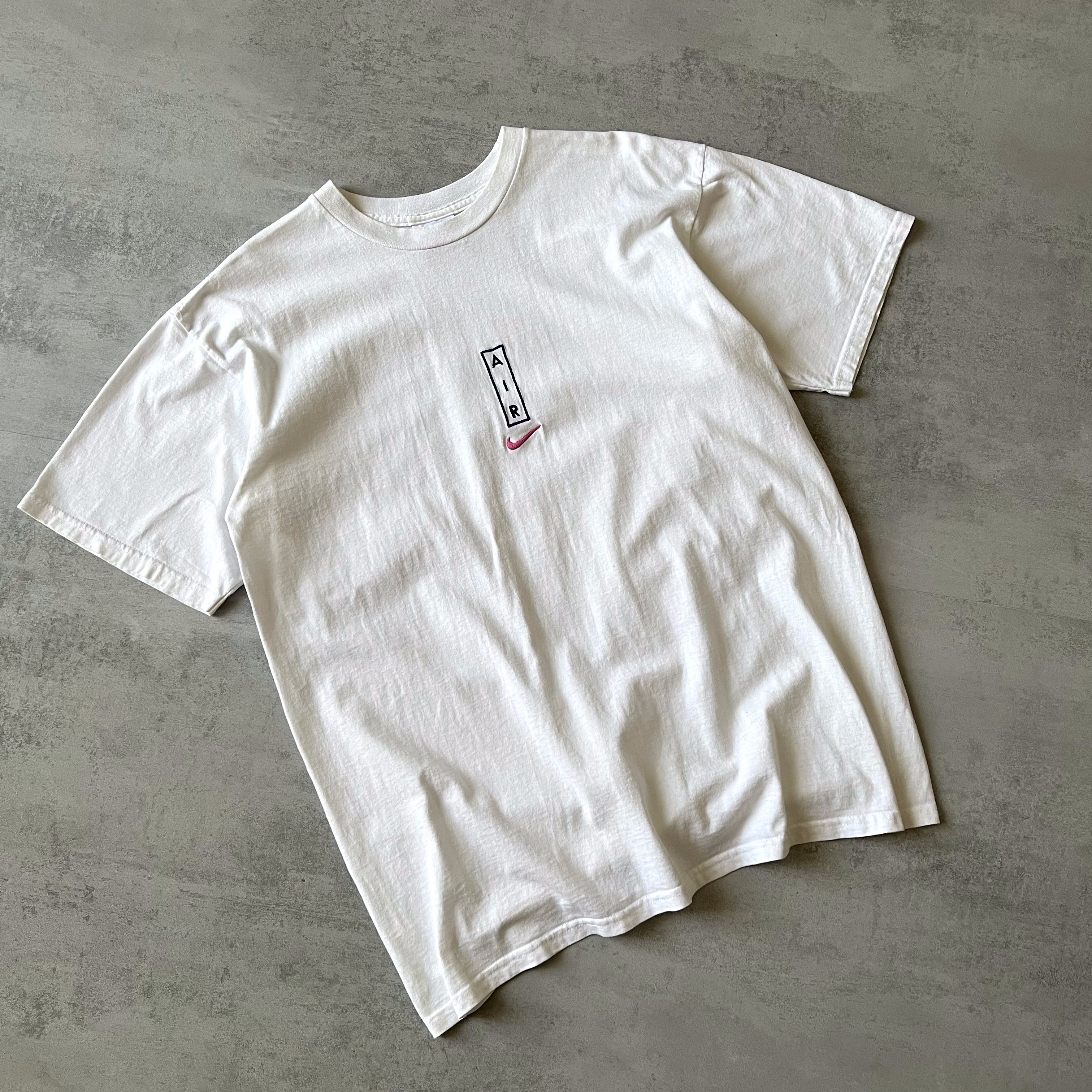 Nike RARE 2000s t-shirt (M)