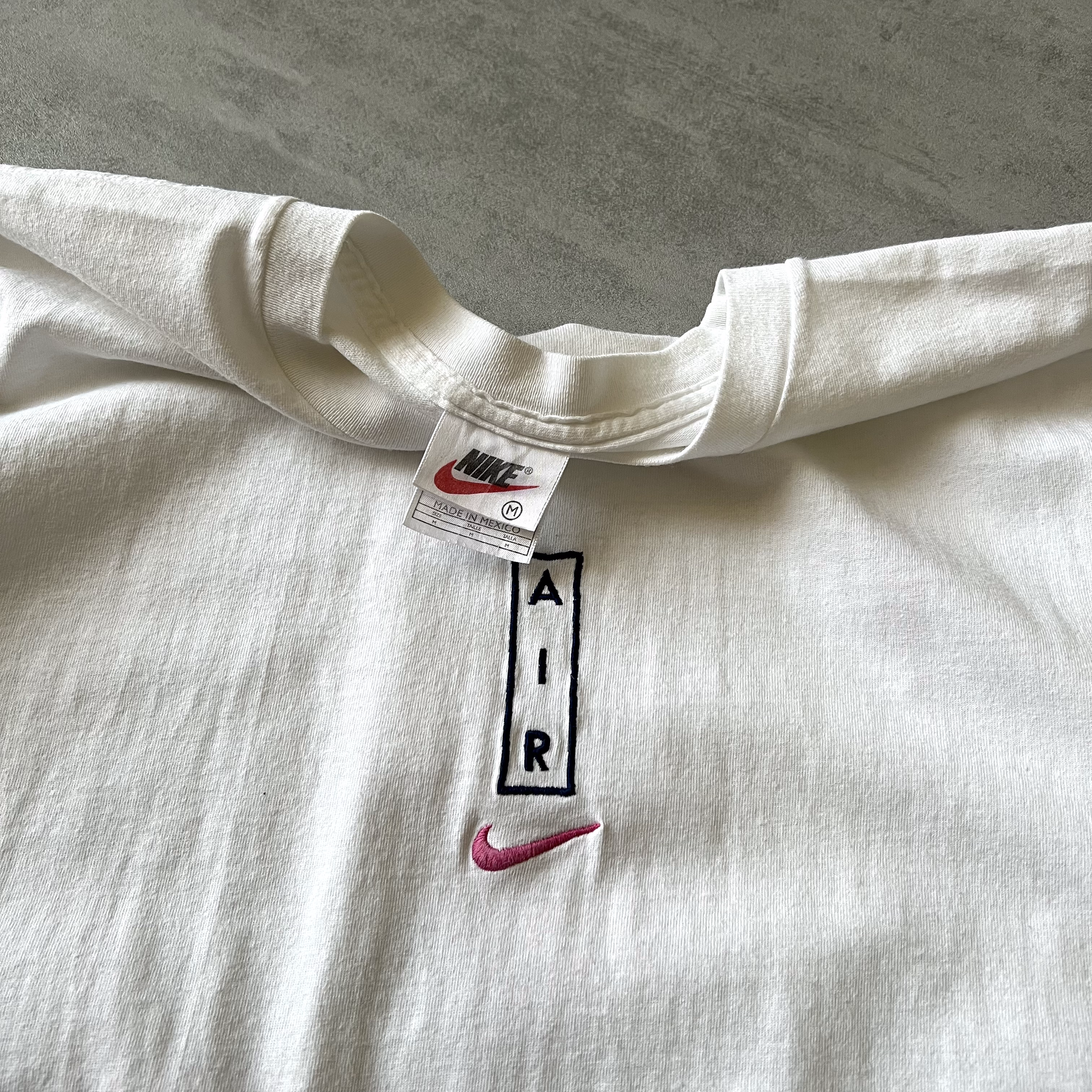 Nike RARE 2000s t-shirt (M)