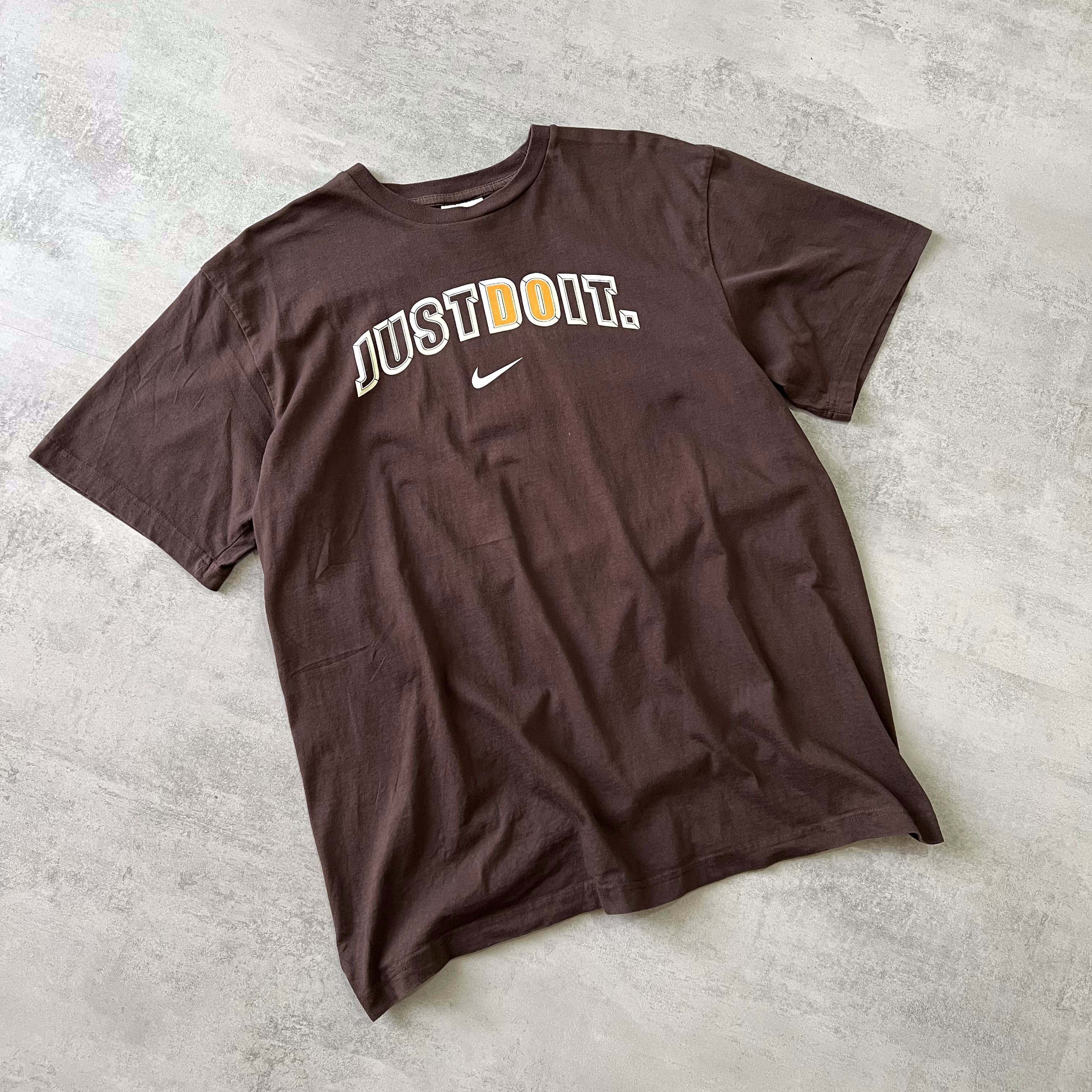 Nike RARE 2000s t-shirt (XL)