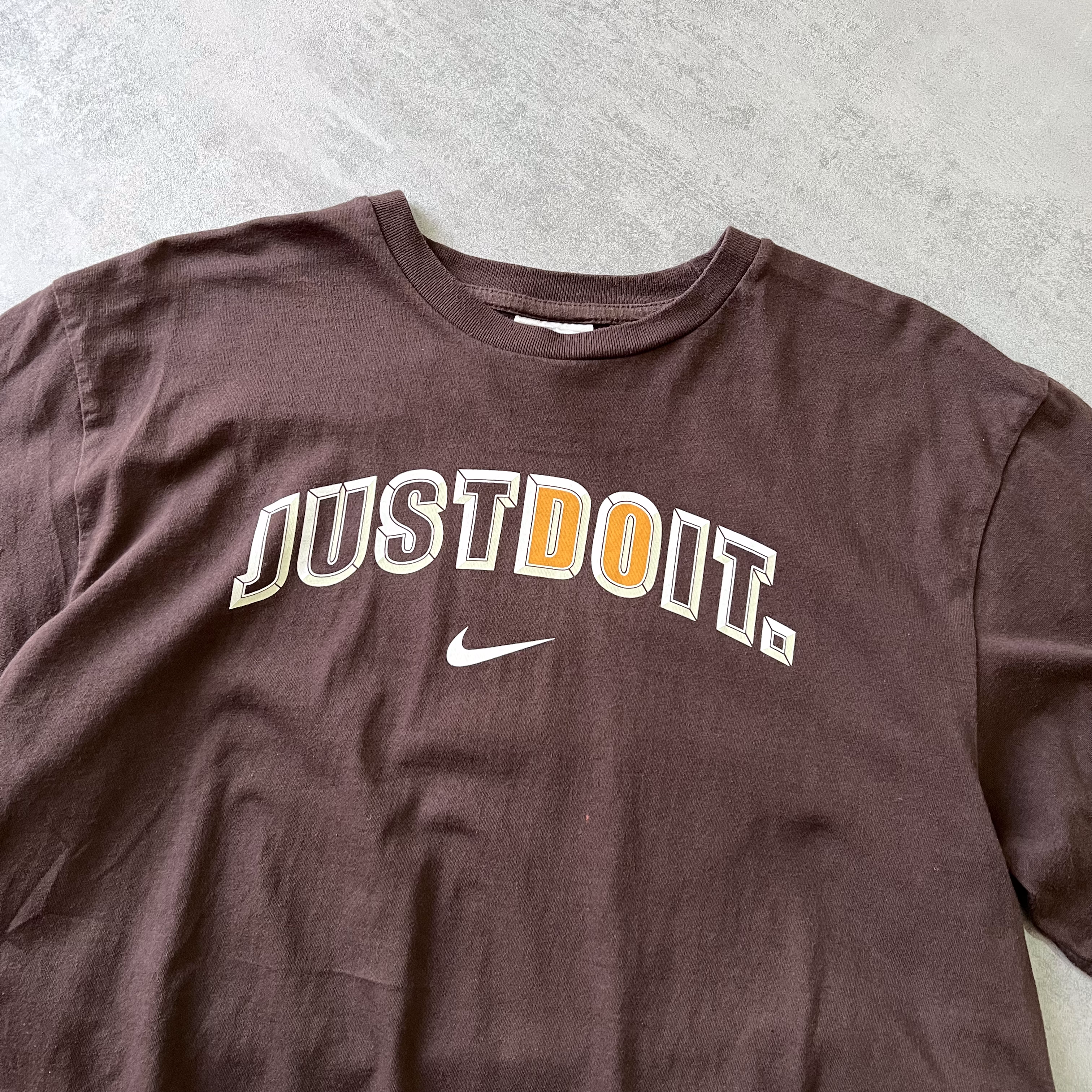 Nike RARE 2000s t-shirt (XL)