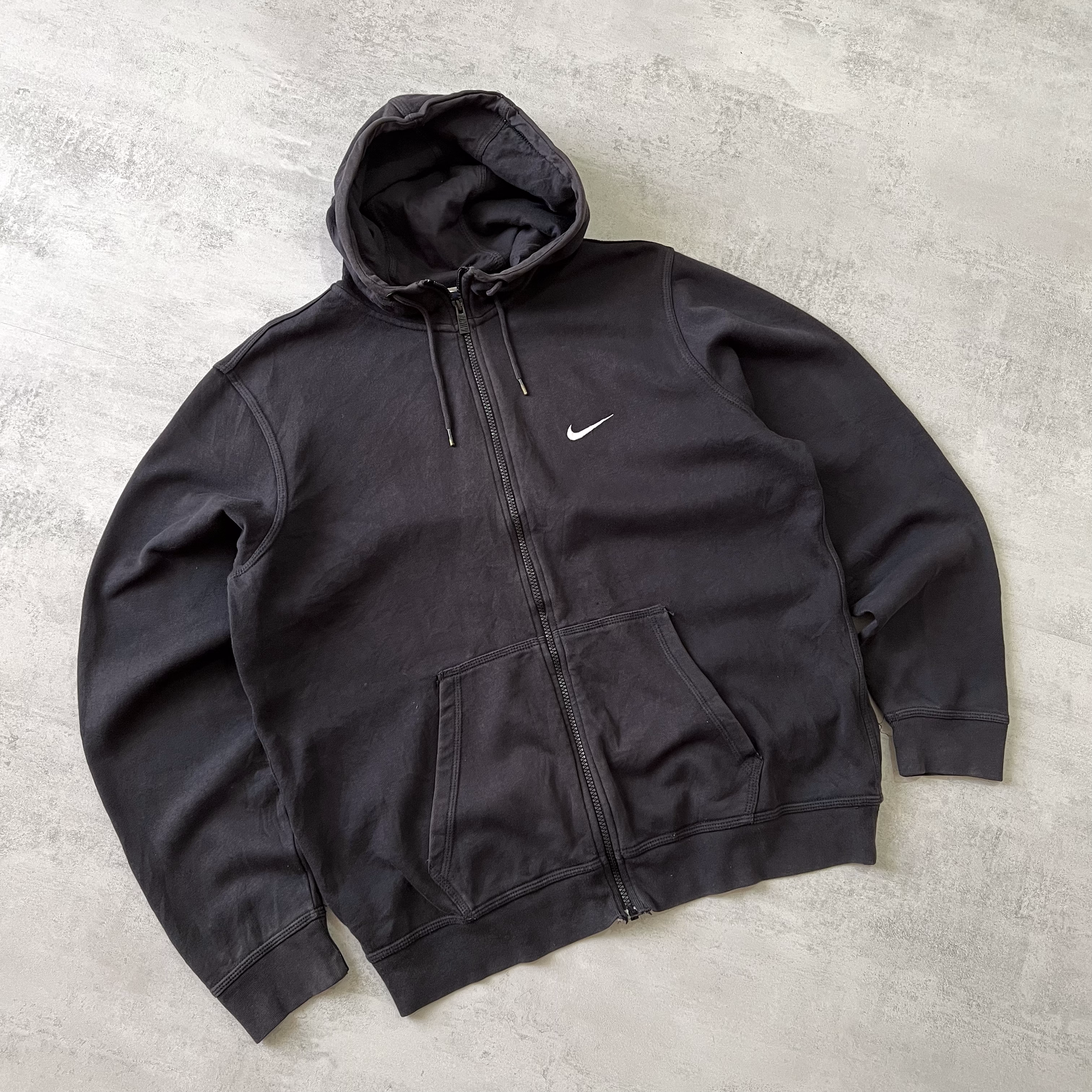 Nike 2000s zip hoodie (L)