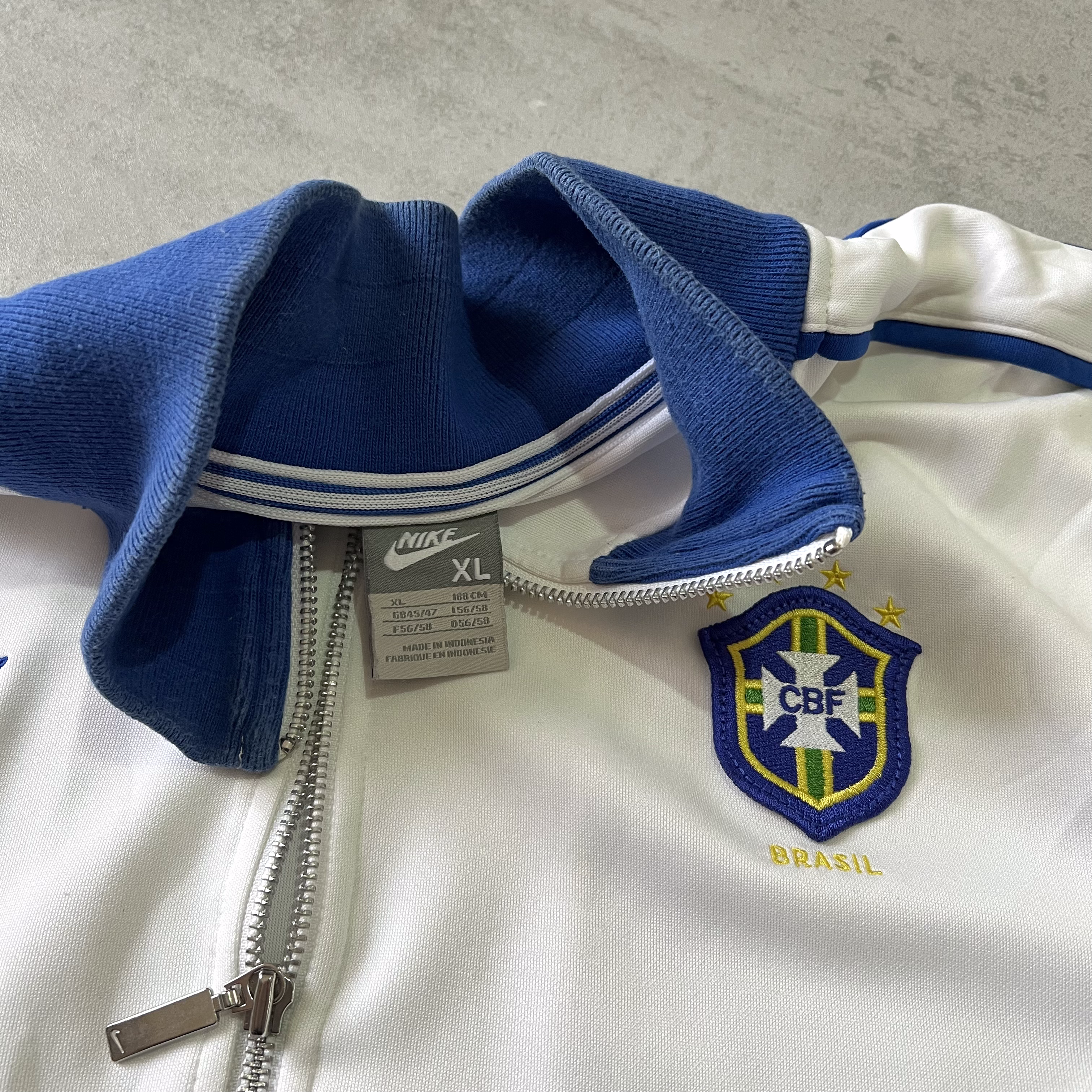 Nike Brasil 2000s jacket (XL)
