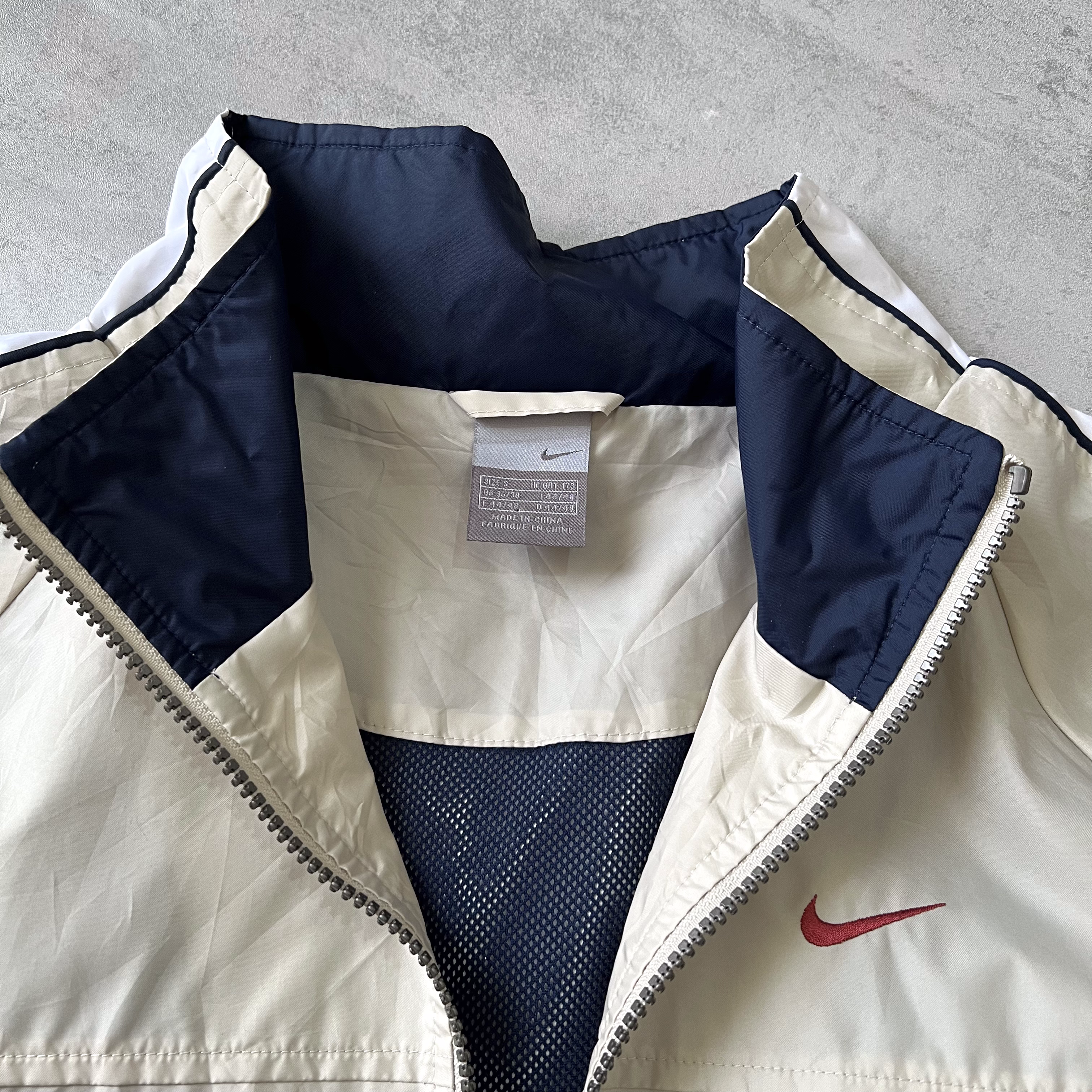 Nike 2000s trackjacket (M)