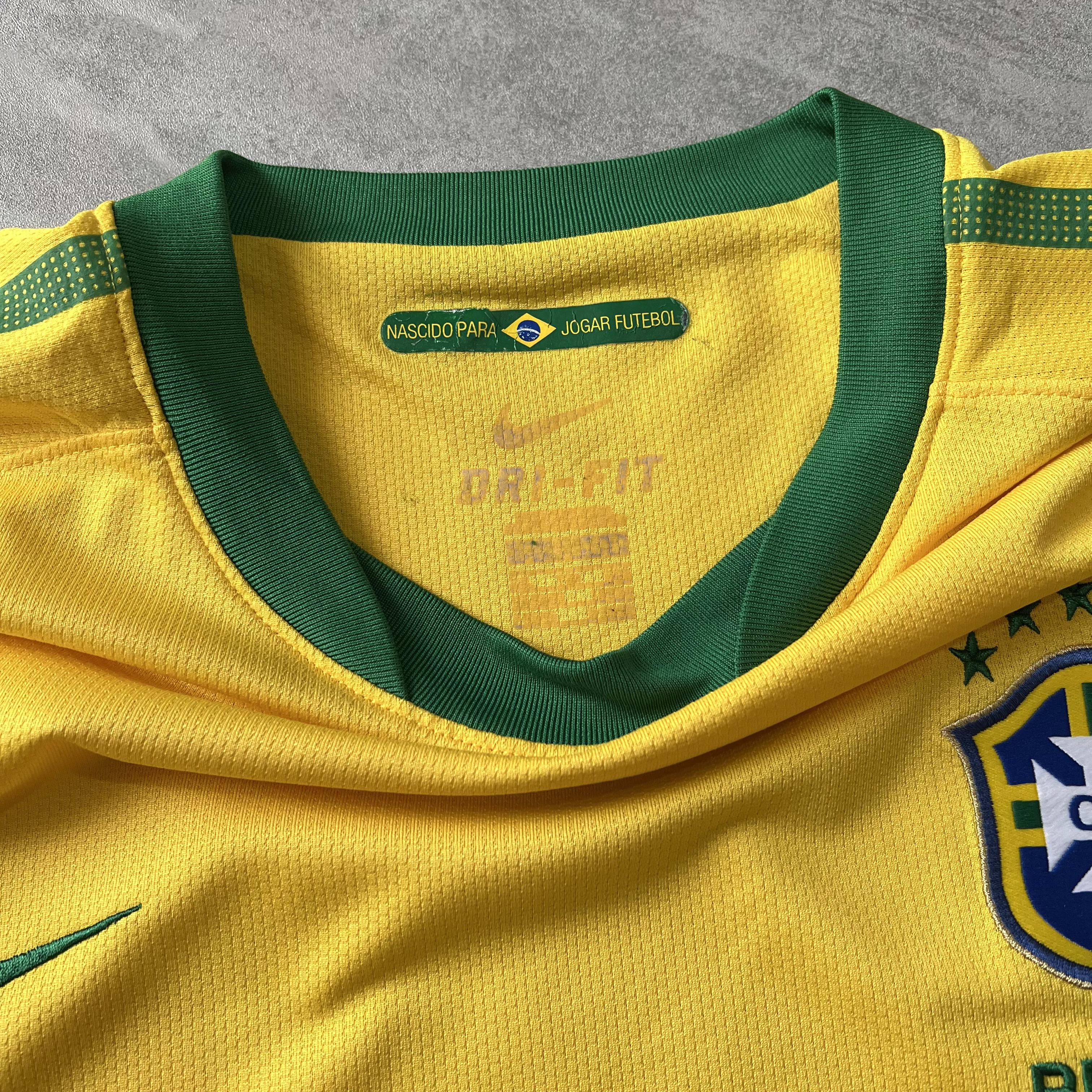 Nike Brasil 2000s t-shirt (XL)