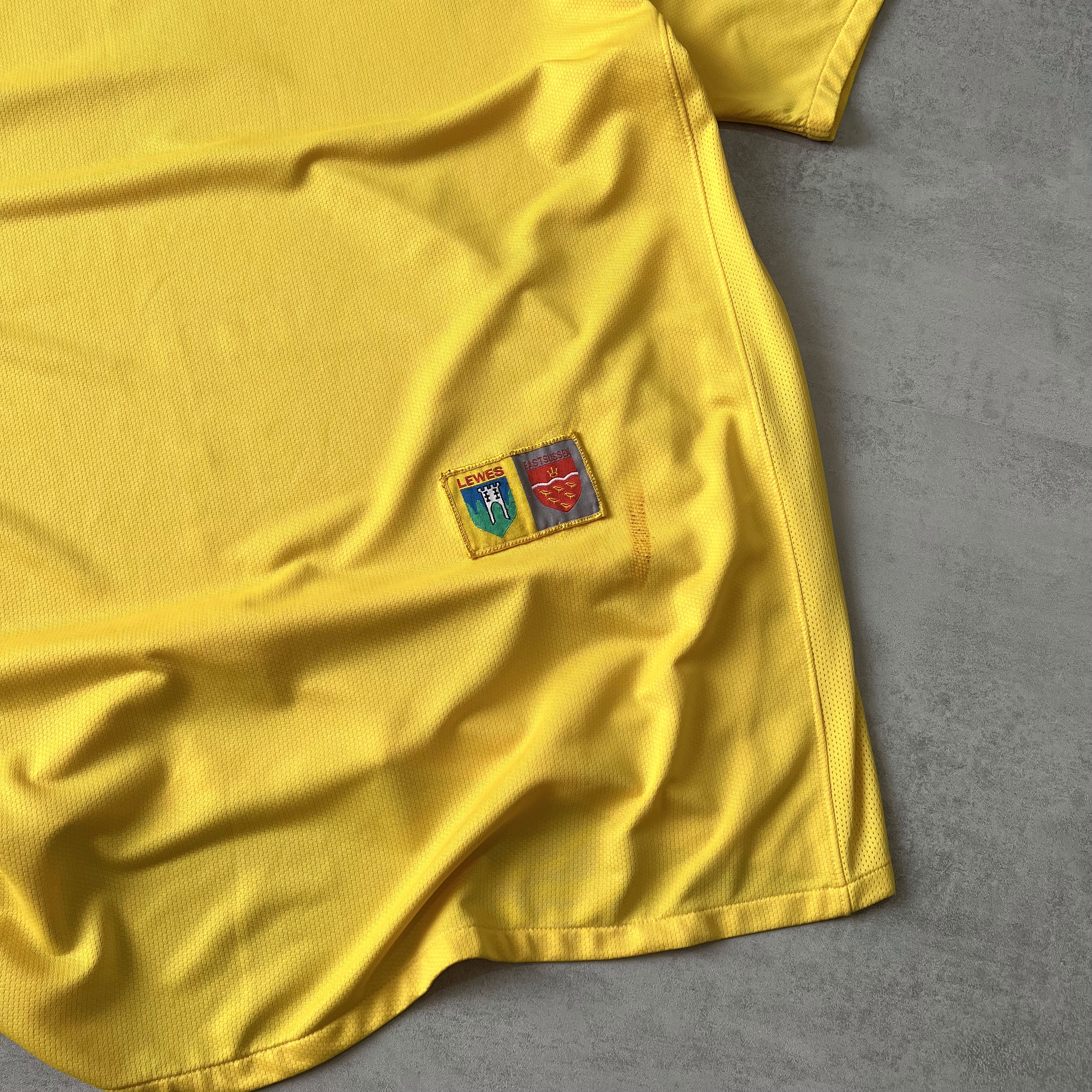 Nike Brasil 2000s t-shirt (XL)