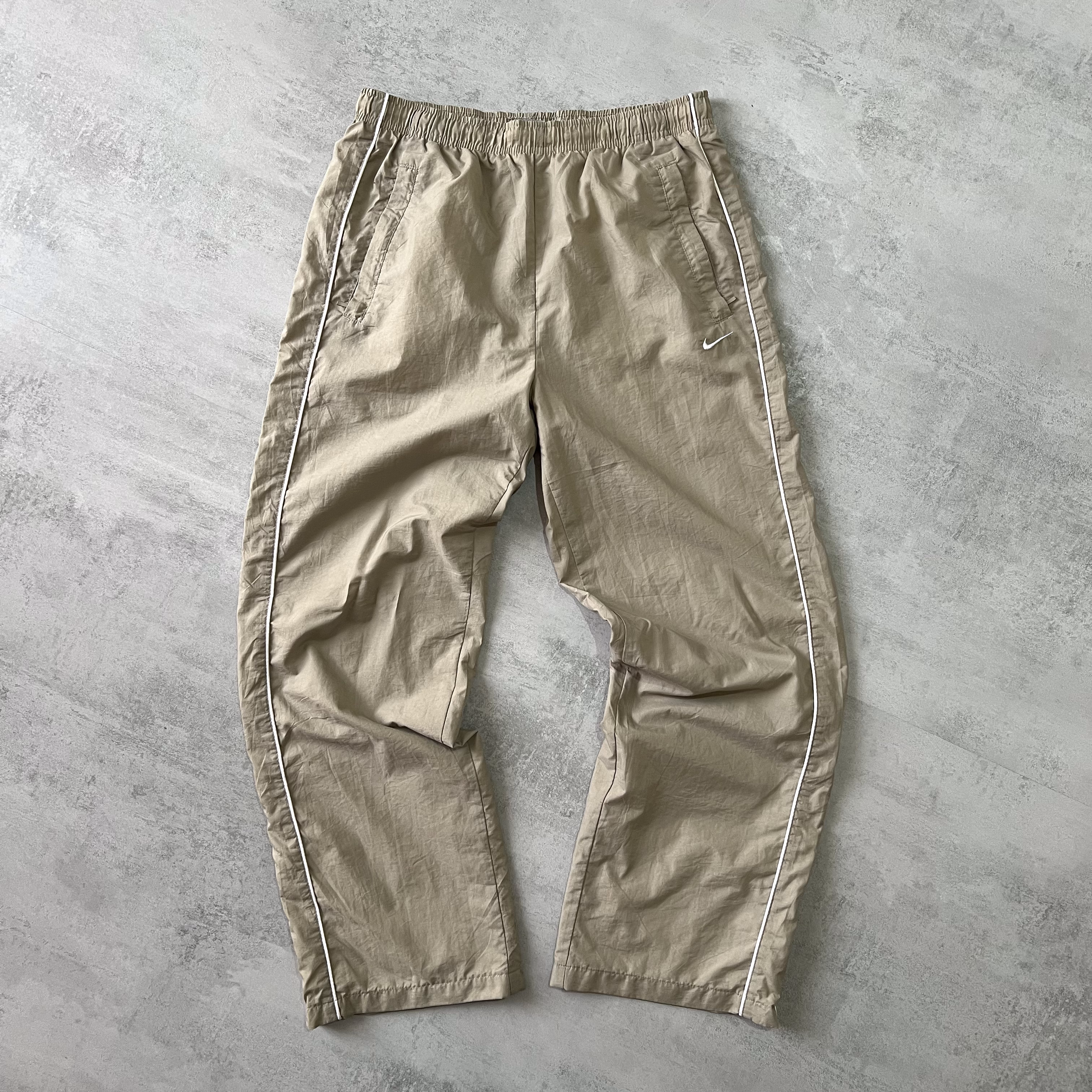 Nike 2000s trackpants (L)
