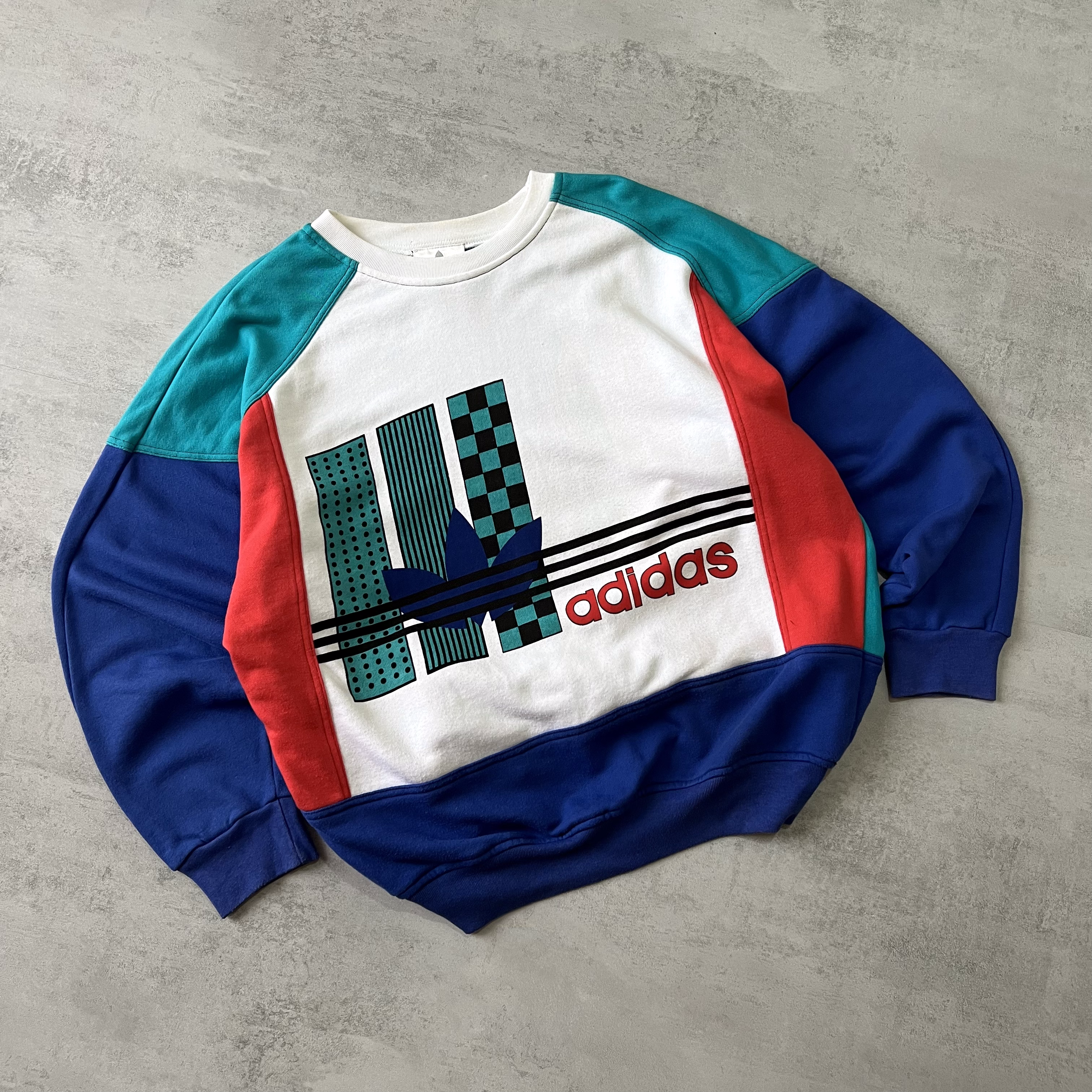 Adidas RARE 1990s crewneck sweatshirt (XL)
