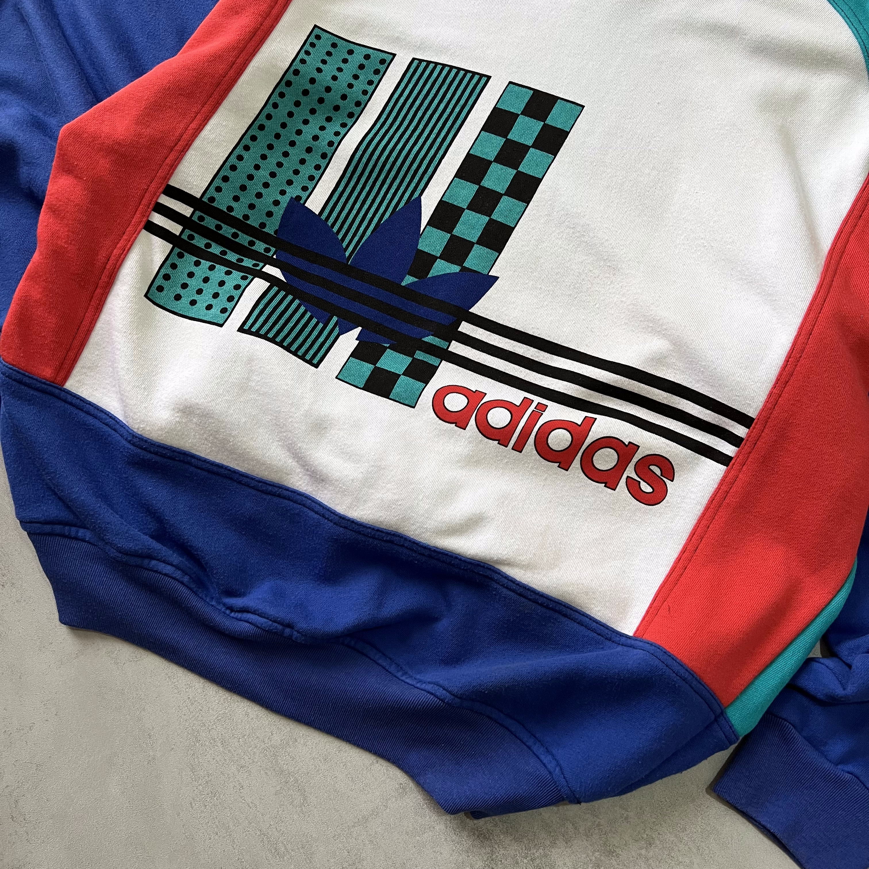 Adidas RARE 1990s crewneck sweatshirt (XL)
