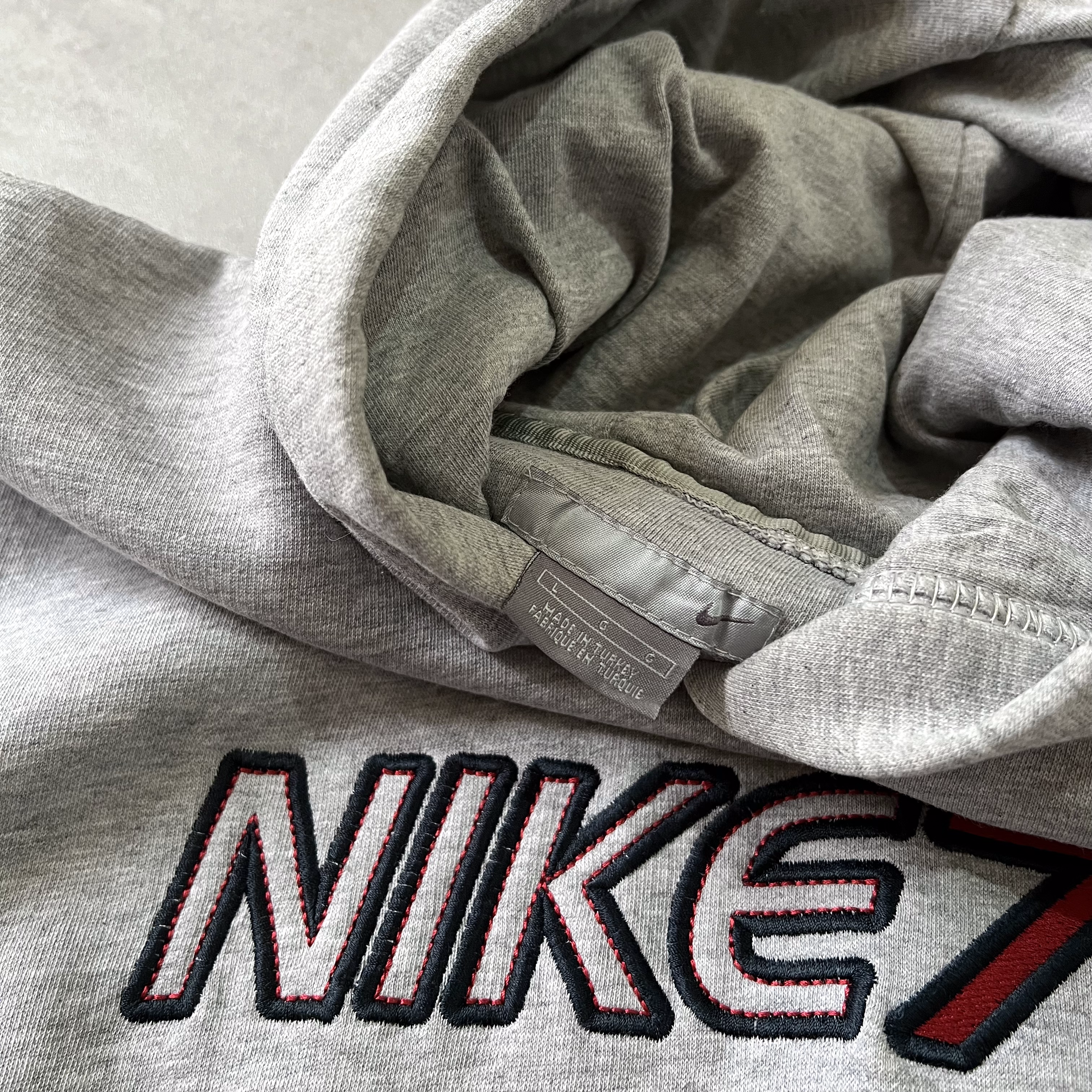 Nike RARE 2000s hoodie (L)