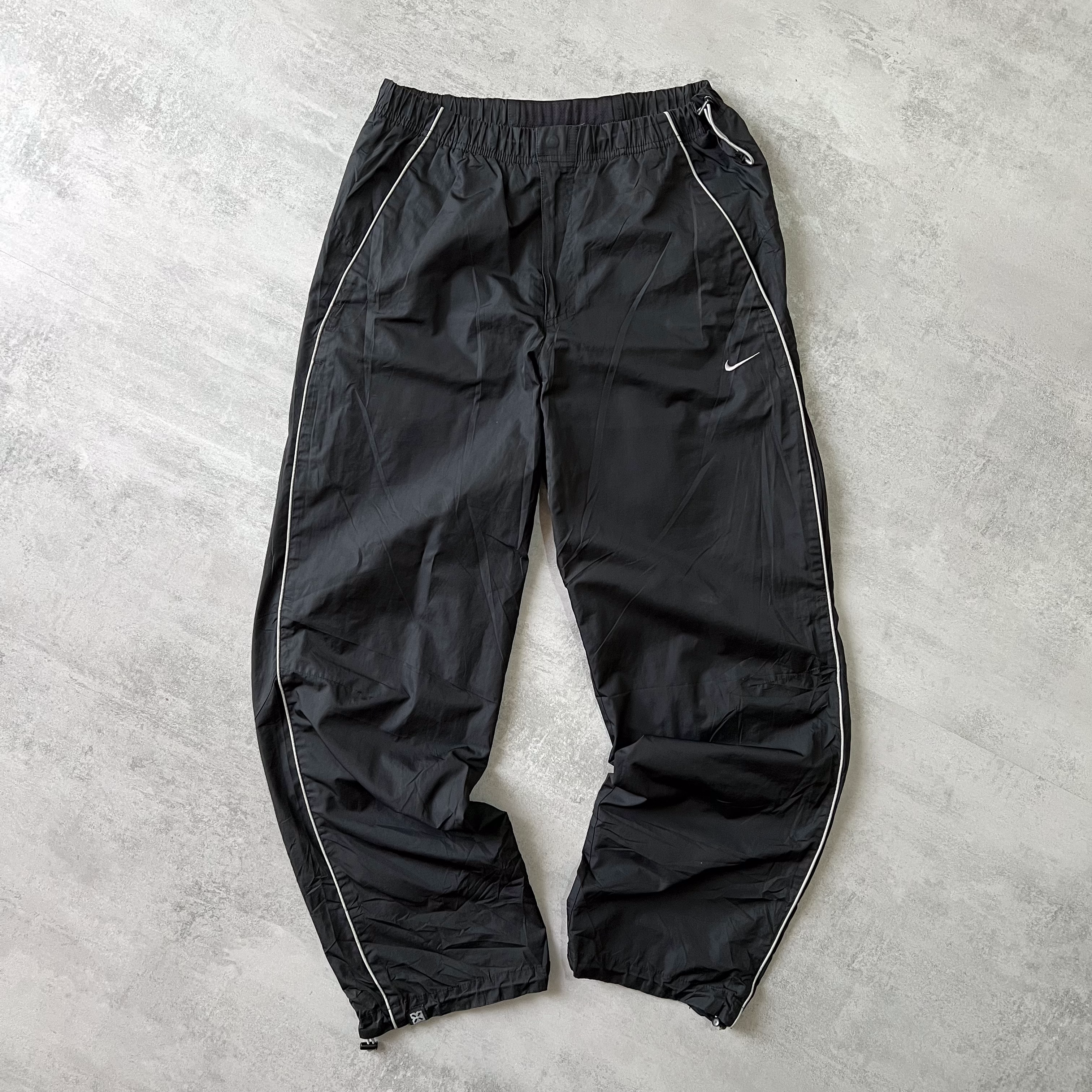 Nike 2000s trackpants (M)