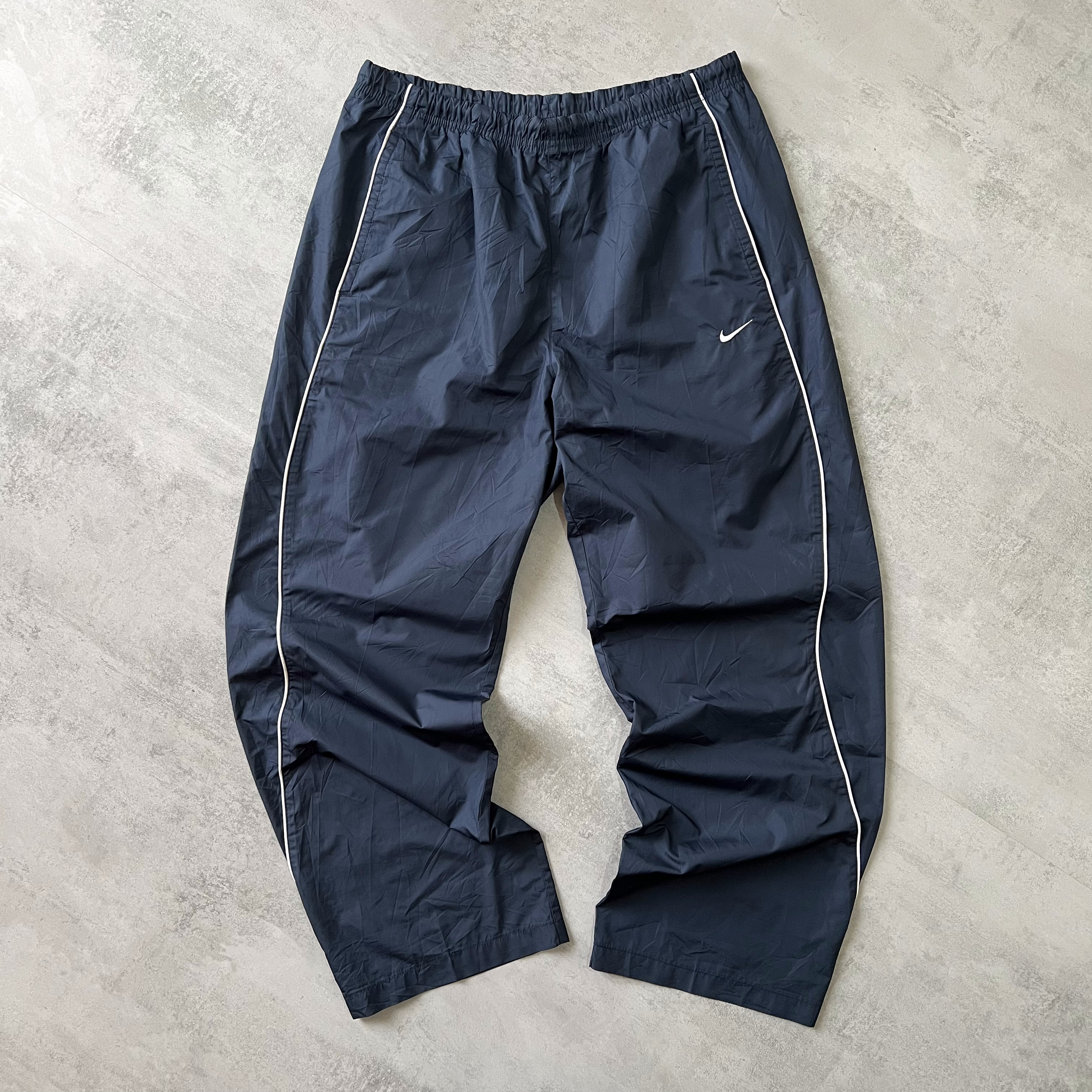 Nike RARE 2000s trackpants (XL)