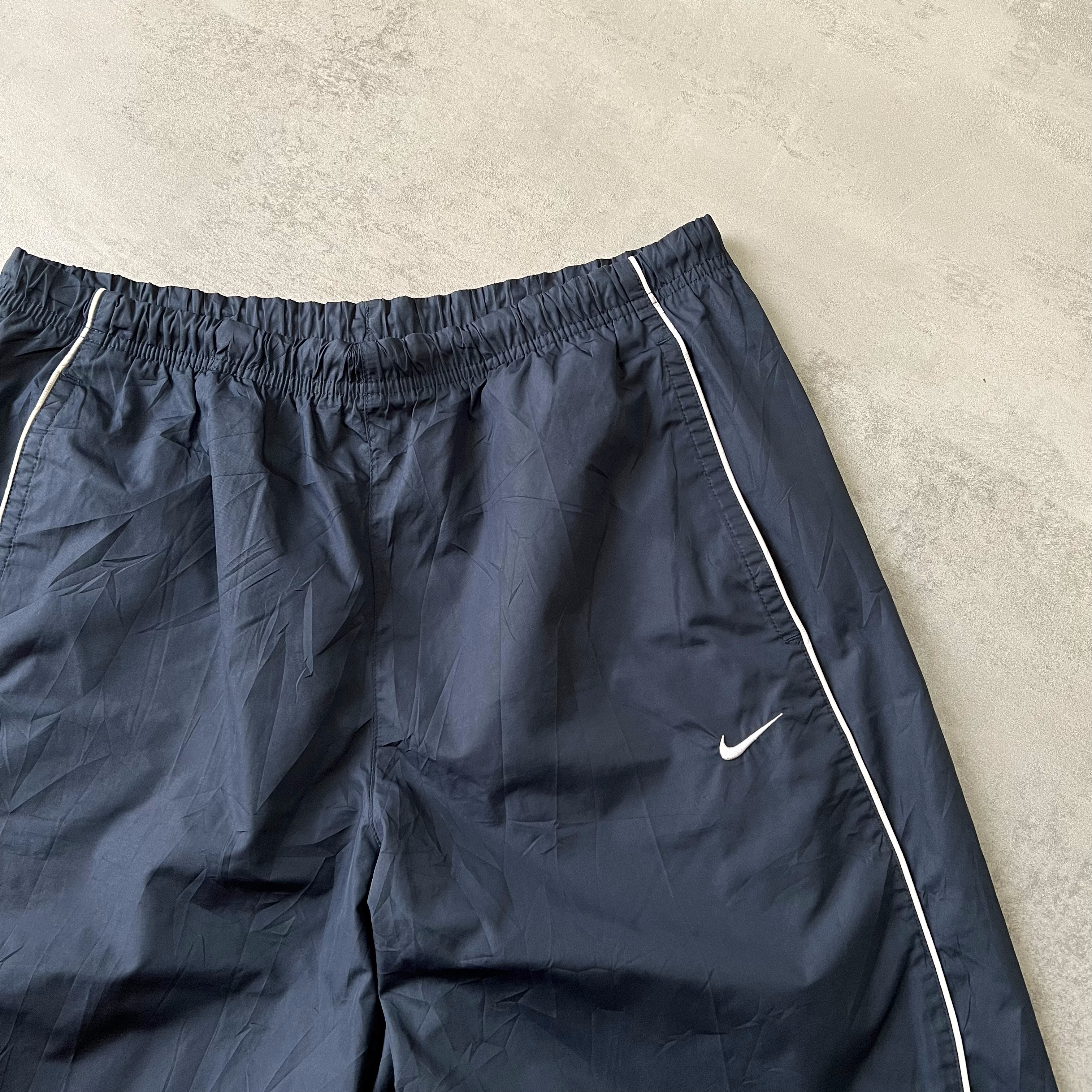 Nike RARE 2000s trackpants (XL)