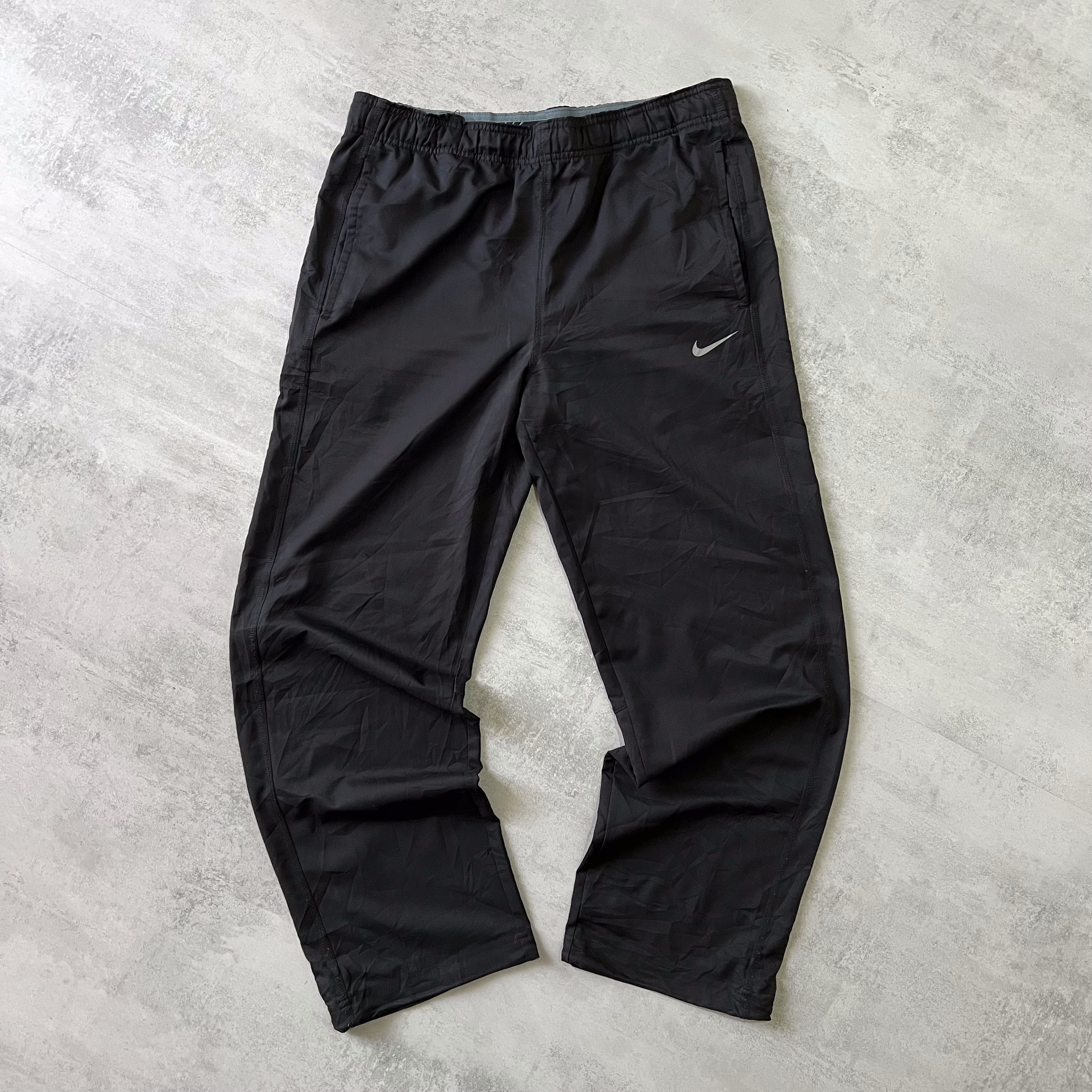 Nike 2000s trackpants (M)