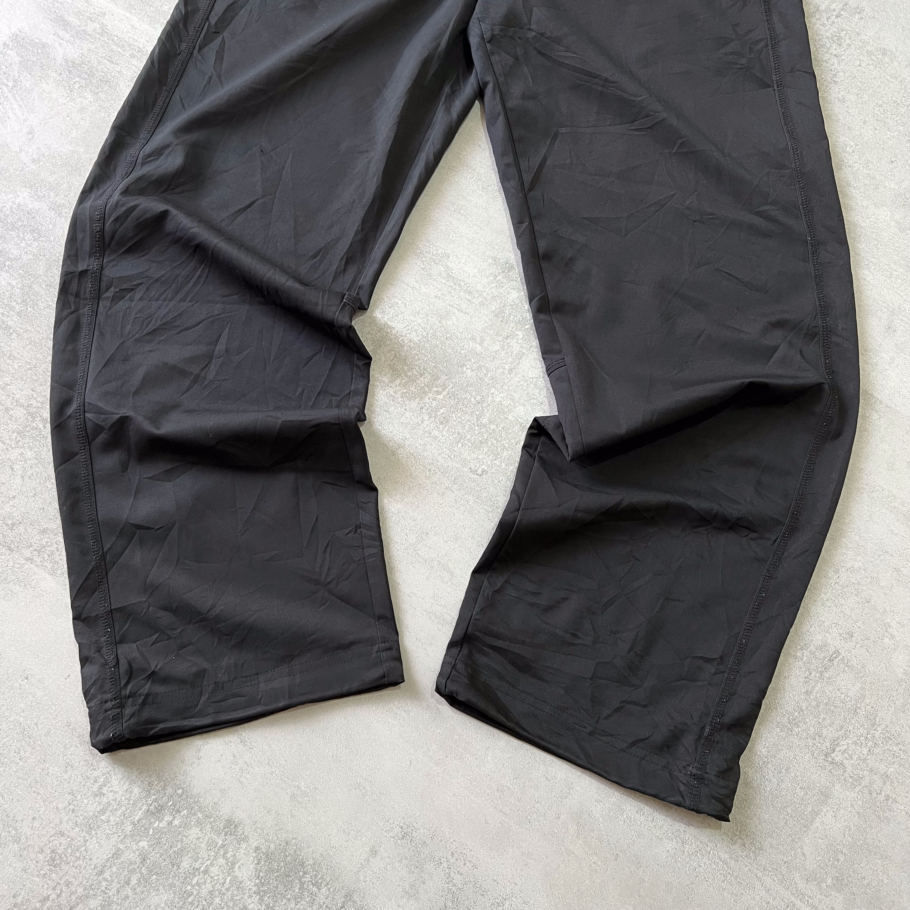 Nike 2000s trackpants (M)