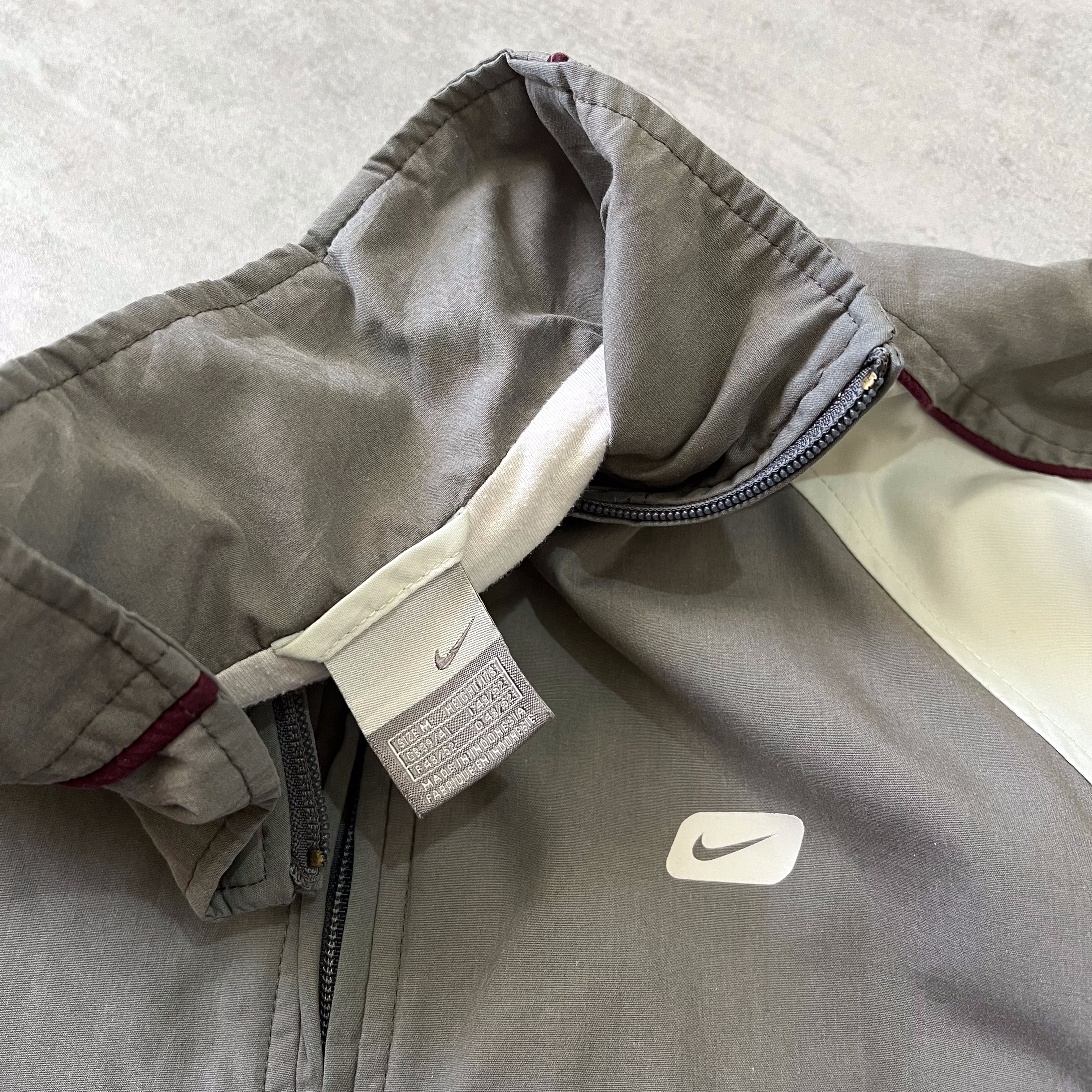 Nike 2000s trackjacket (M)