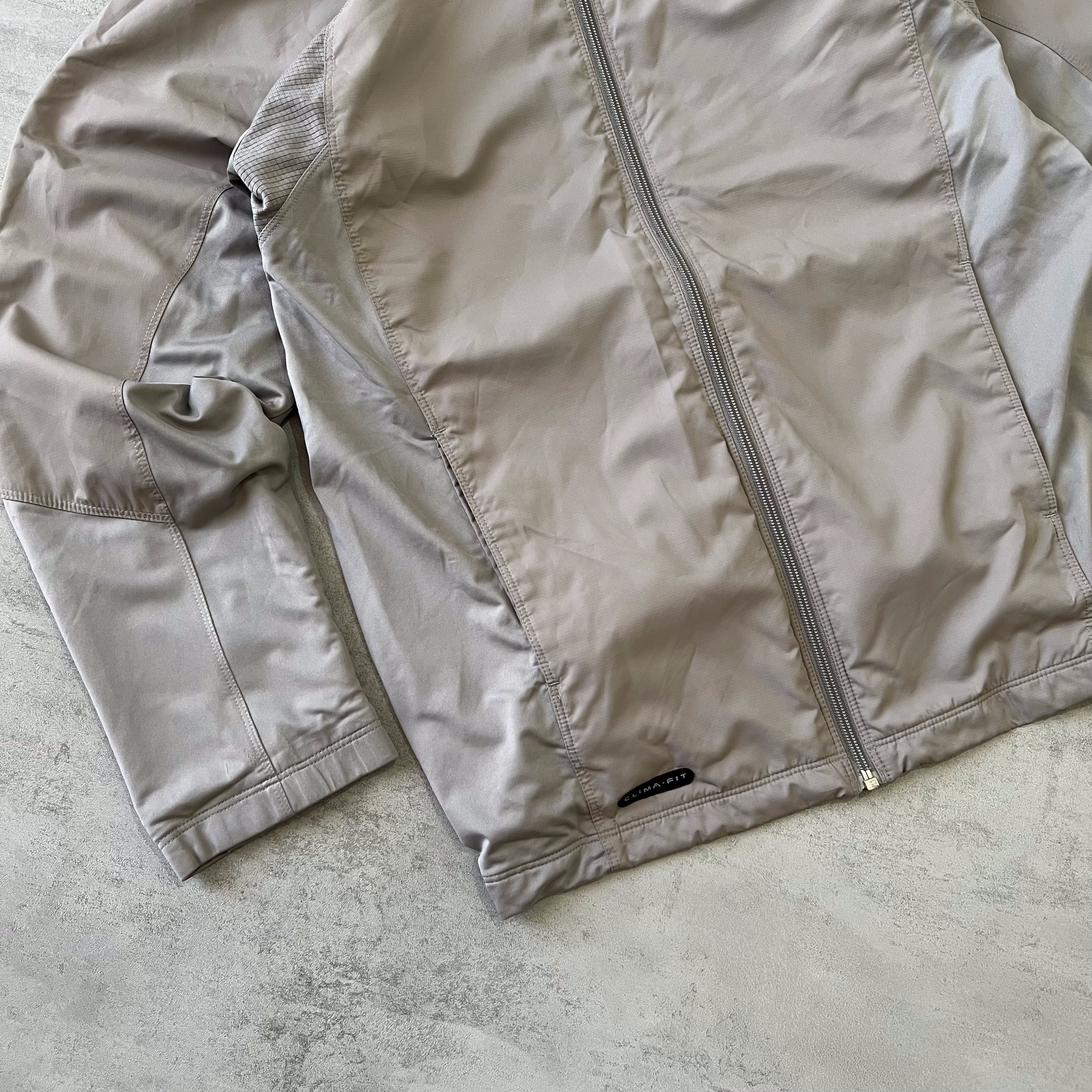 Nike 2000s trackjacket (M)