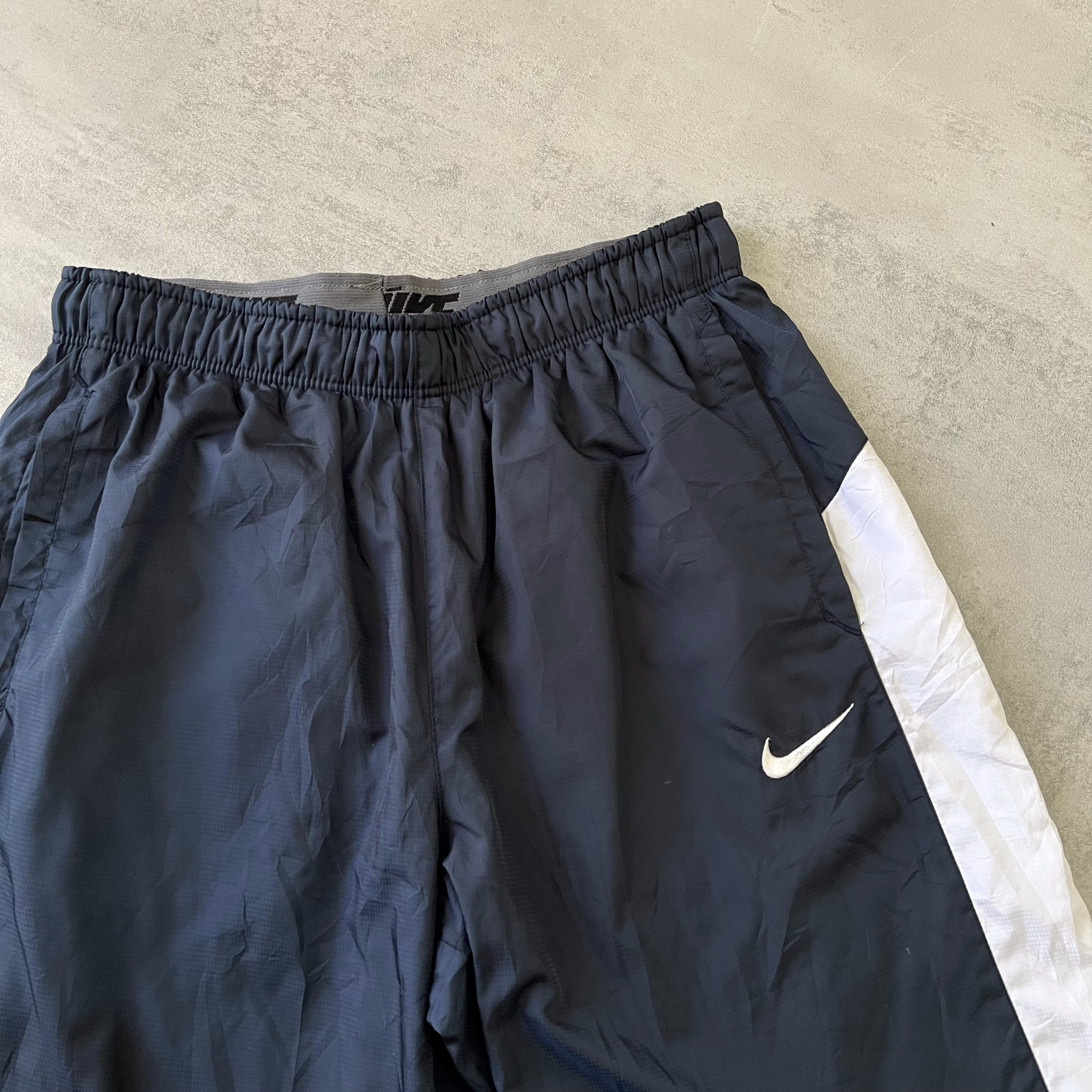 Nike 2000s trackpants (L)