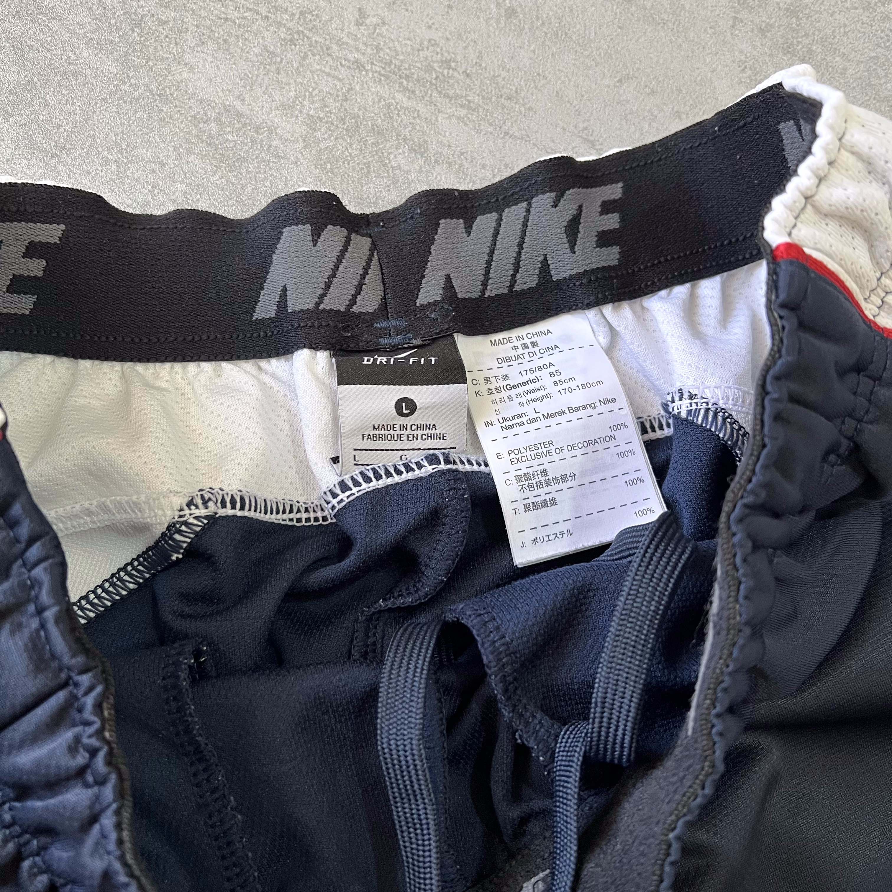 Nike 2000s joggers (L)