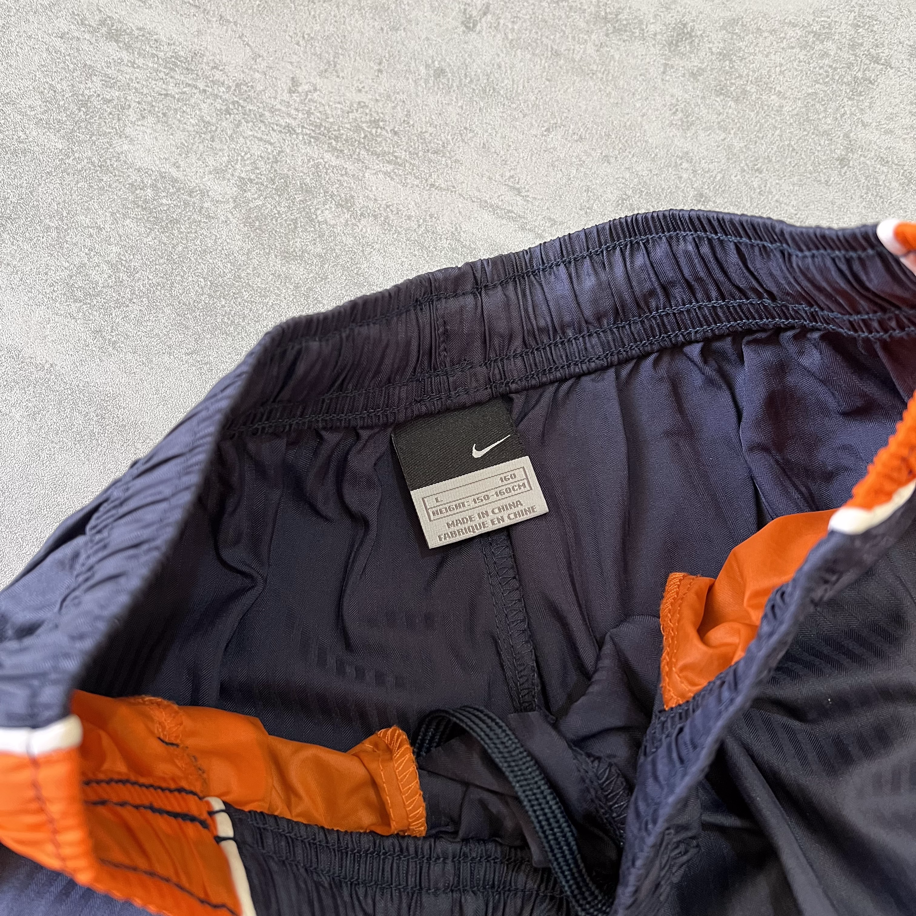 Nike 2000s trackpants (L)