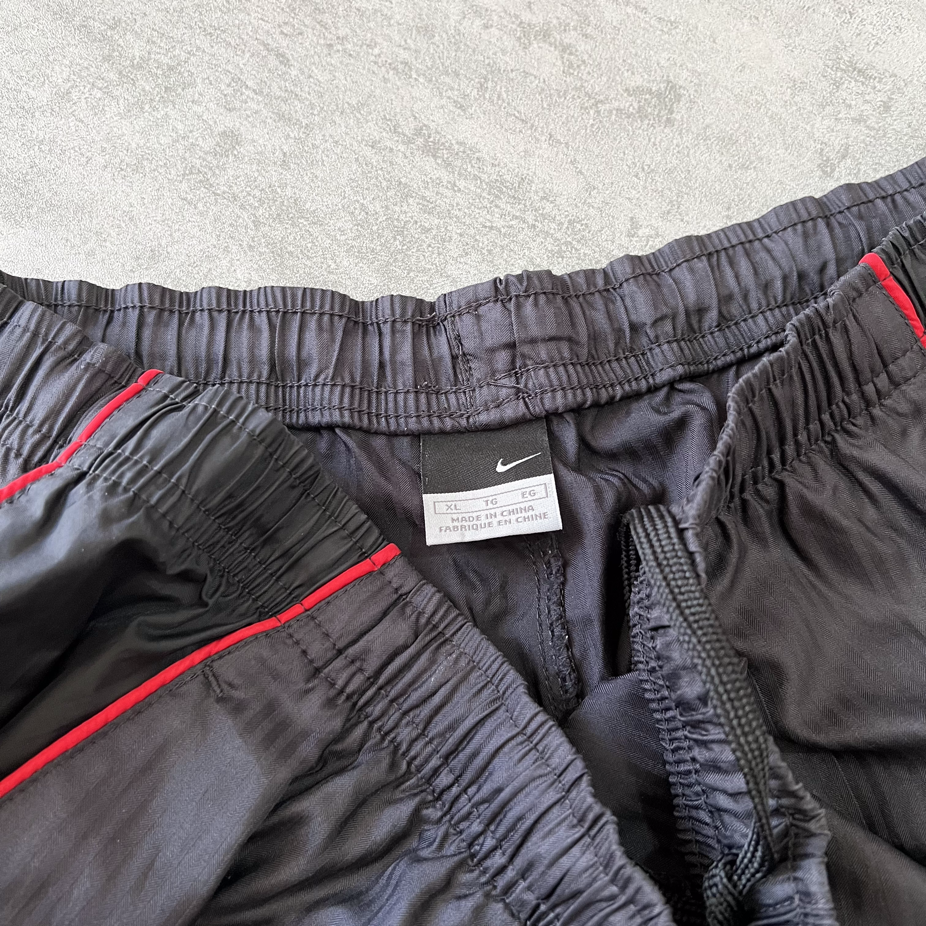 Nike 2000s trackpants (XL)