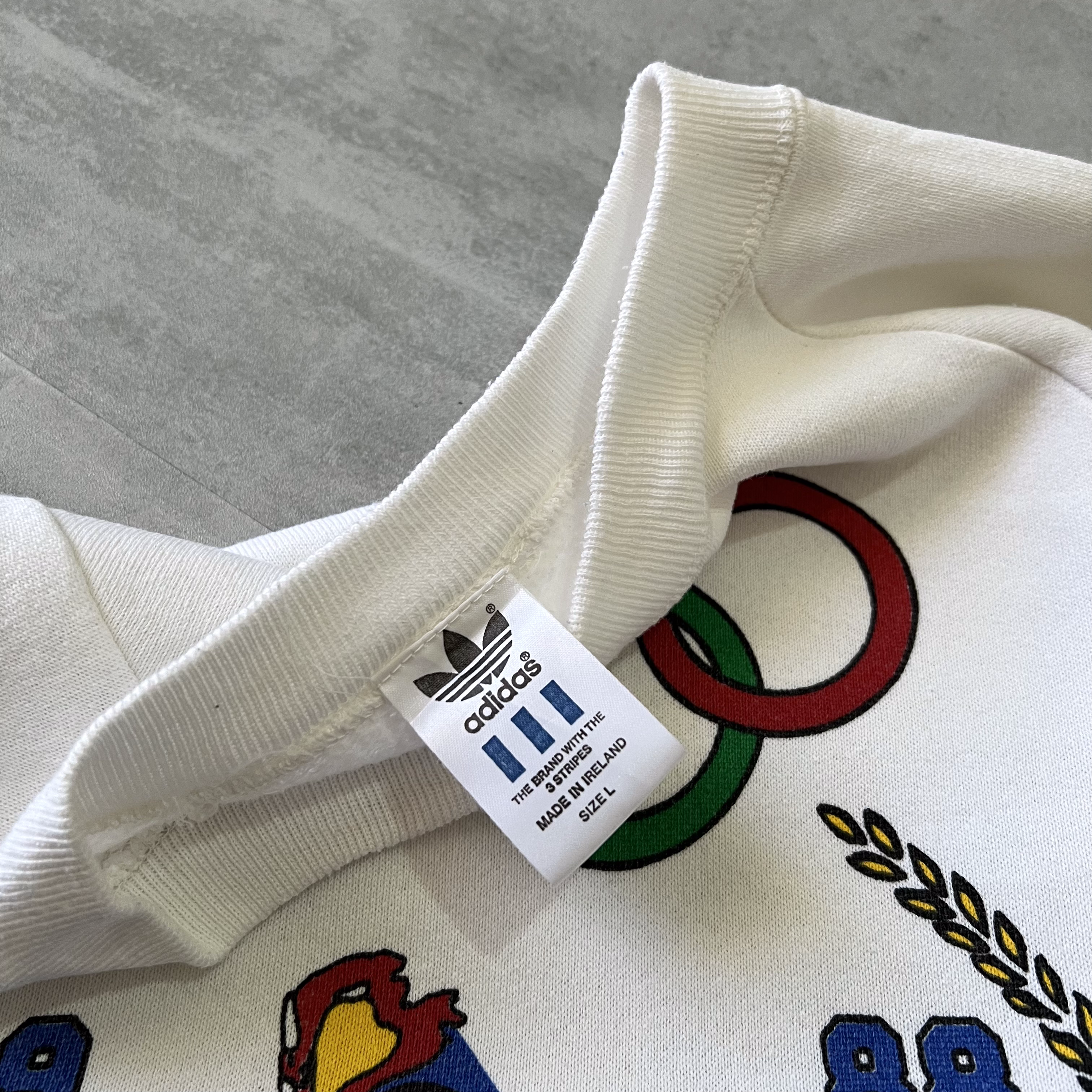 Adidas Summer Games RARE 2000s sweatshirt (L)