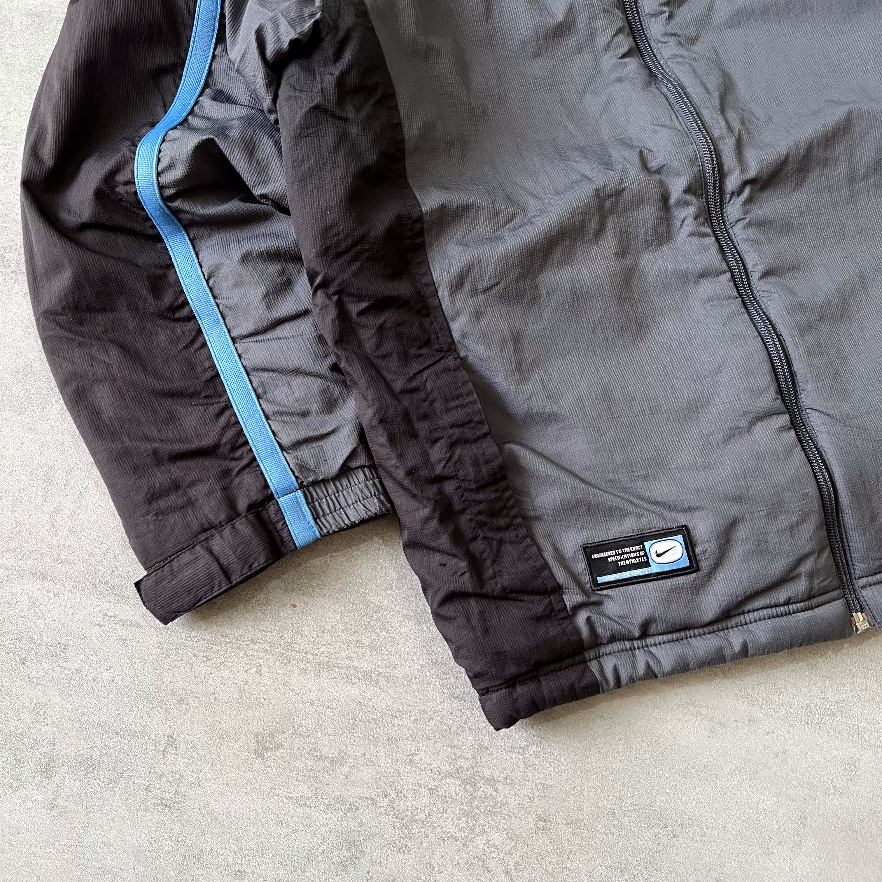 Nike 2000s padded jacket (M)