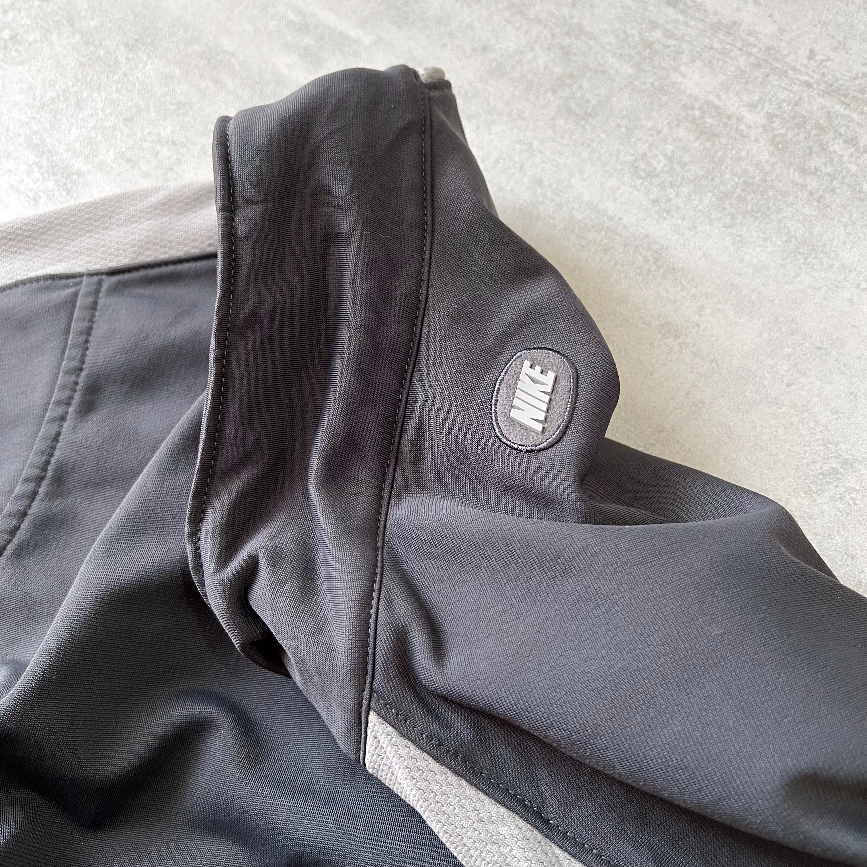 Nike 2000s trackjacket (L)