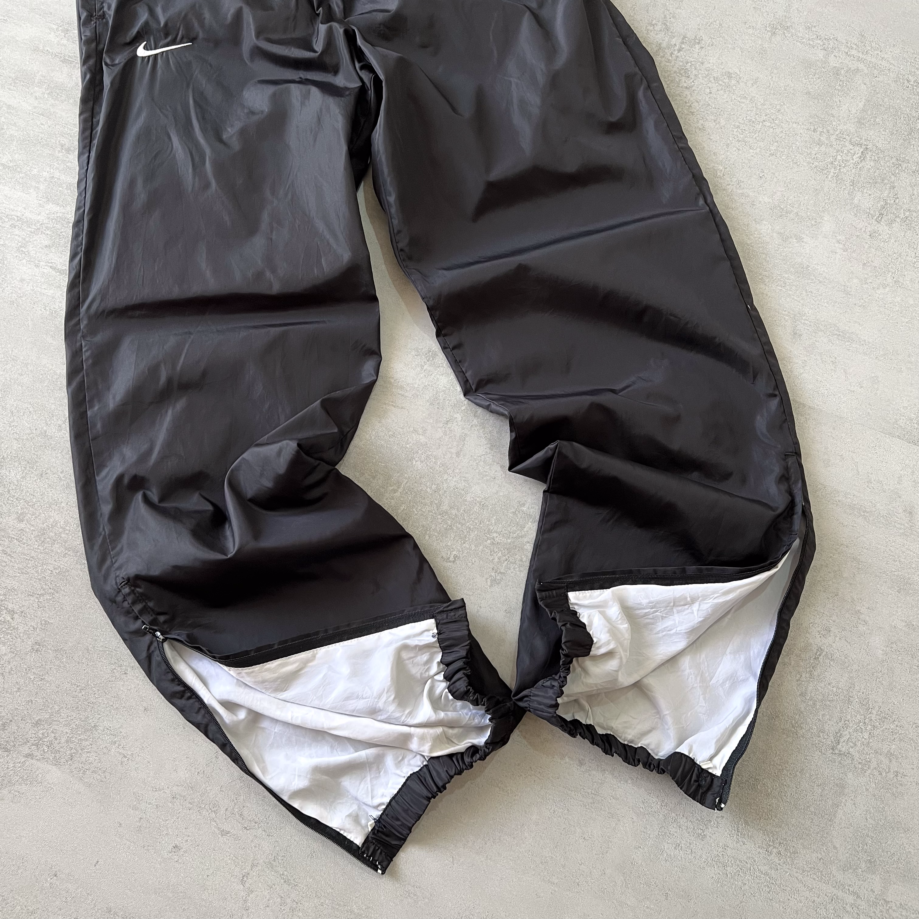 Nike 1990s double swoosh trackpants (M)