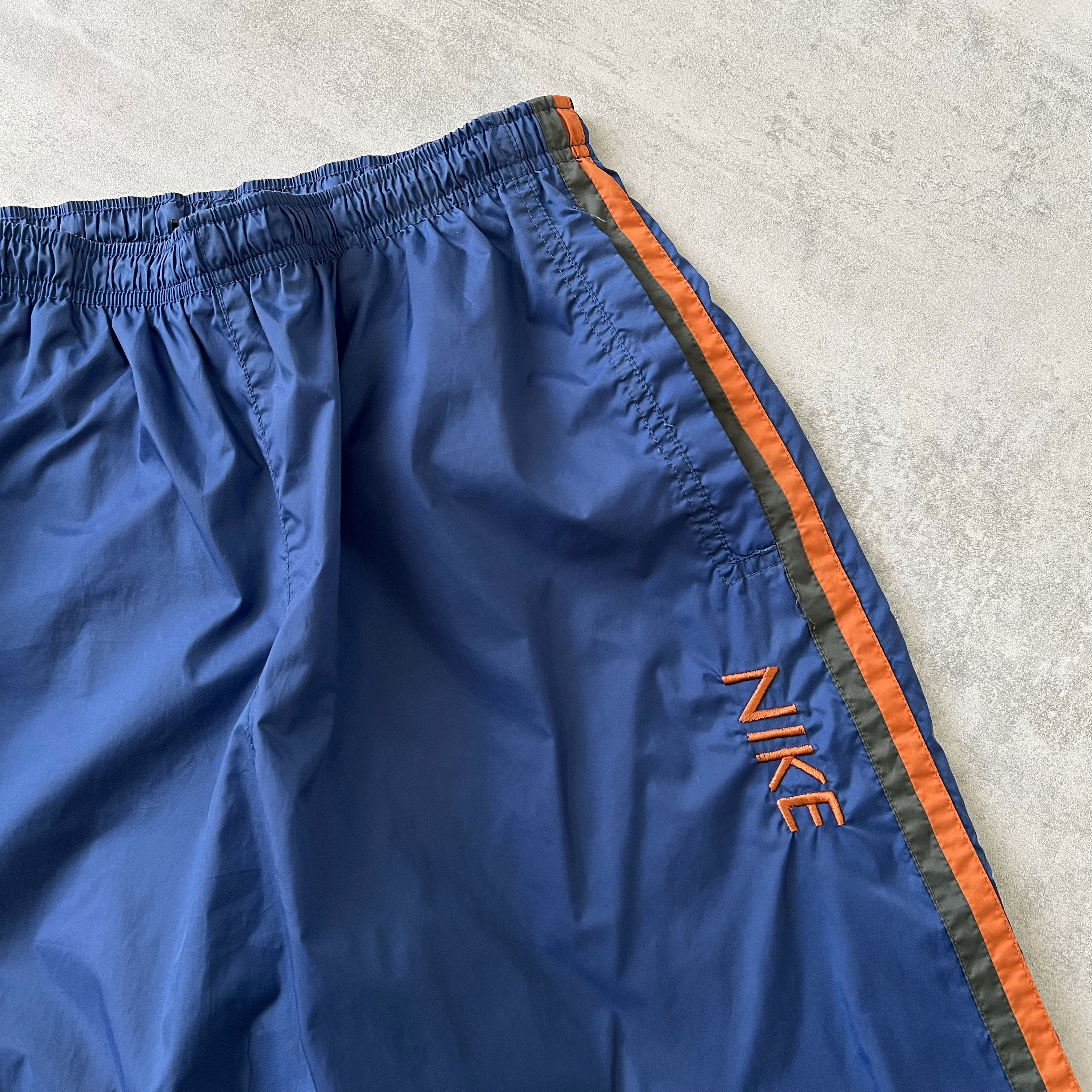 Nike 2000s trackpants (M)