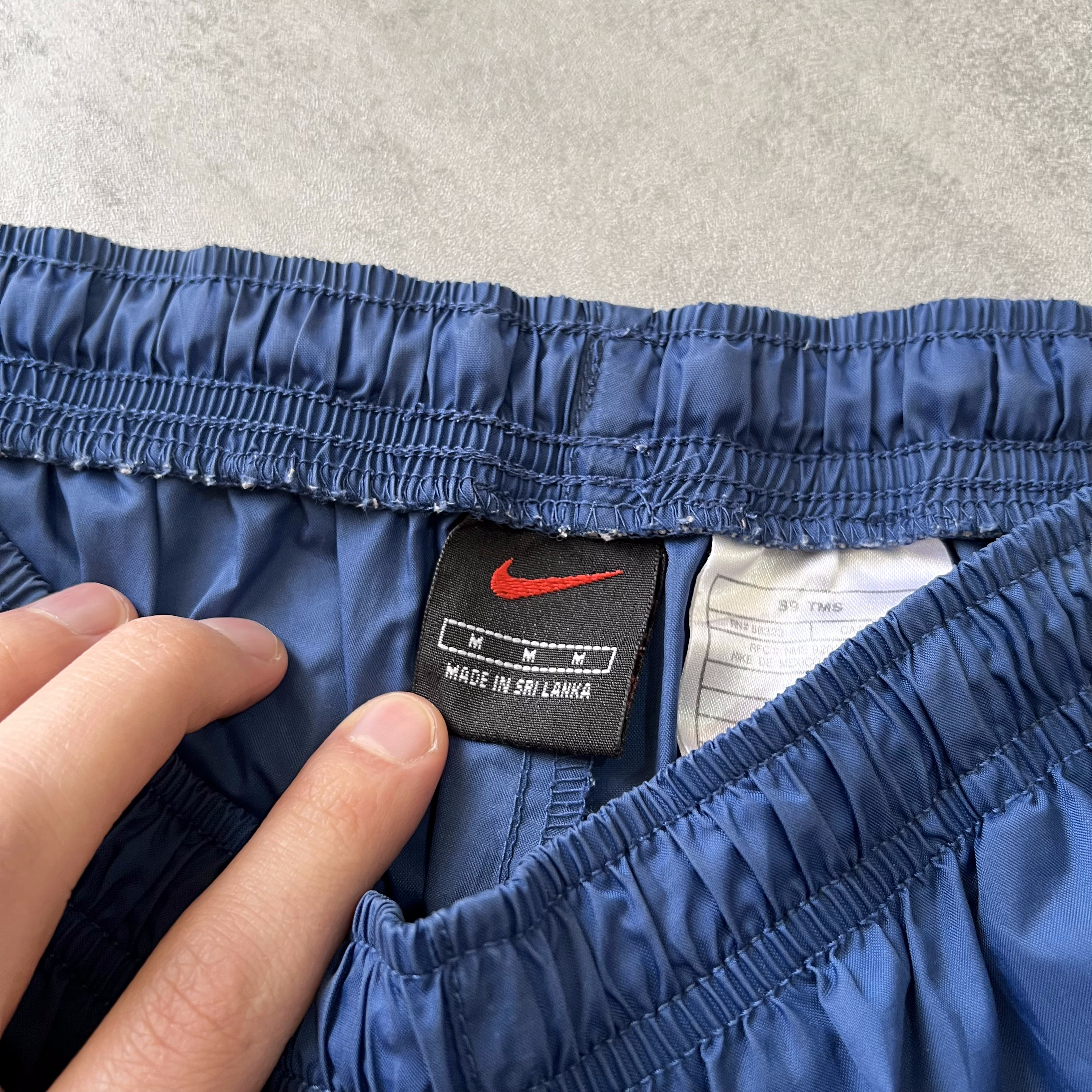 Nike 2000s trackpants (M)