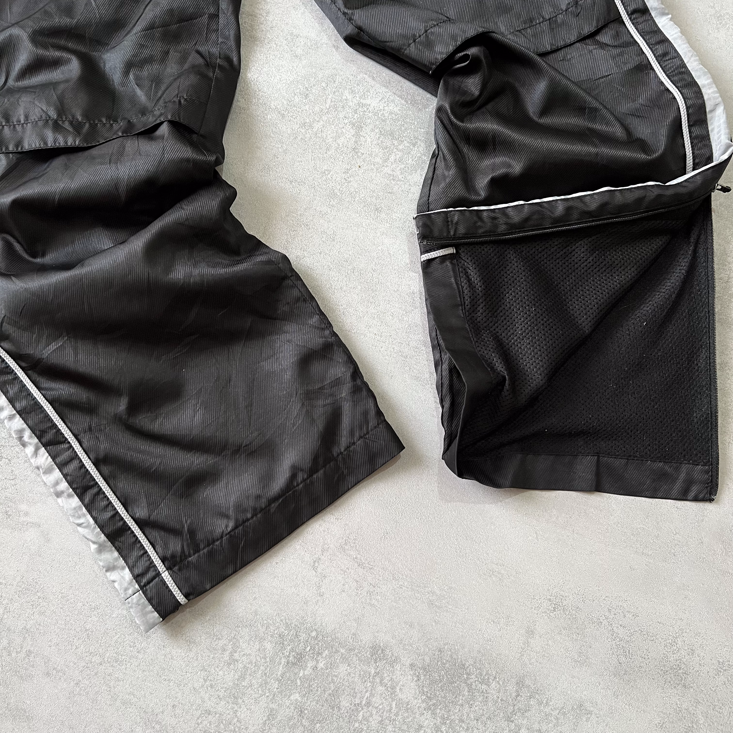 Nike 2000s trackpants (M)